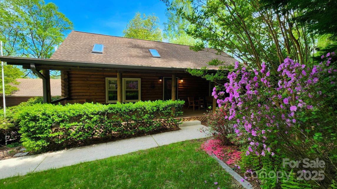 Property image 1 at 336 Winding Way Lane, Hendersonville, NC 28792