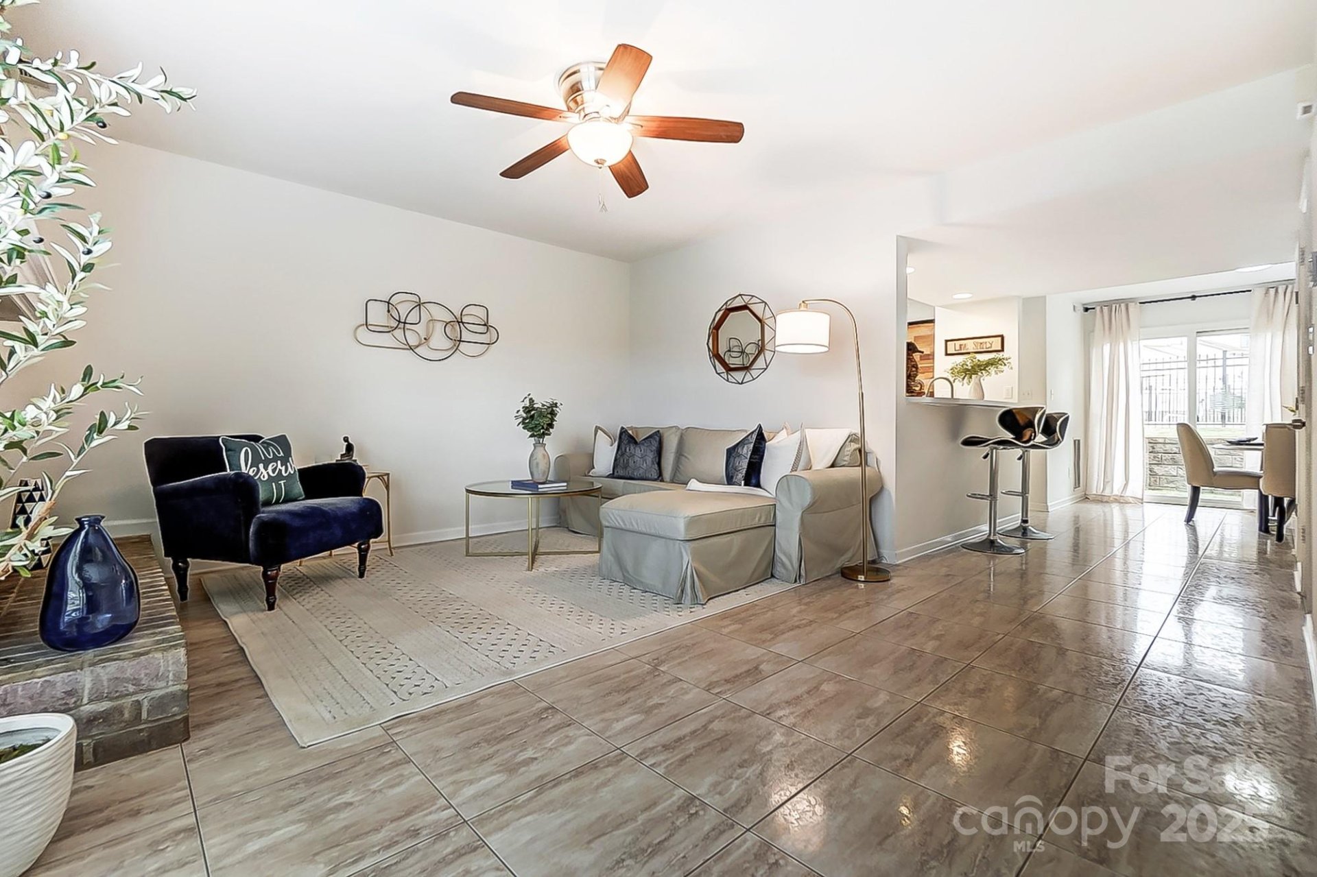 Property image 1 at 11001 Carmel Crossing Road, Charlotte, NC 28226