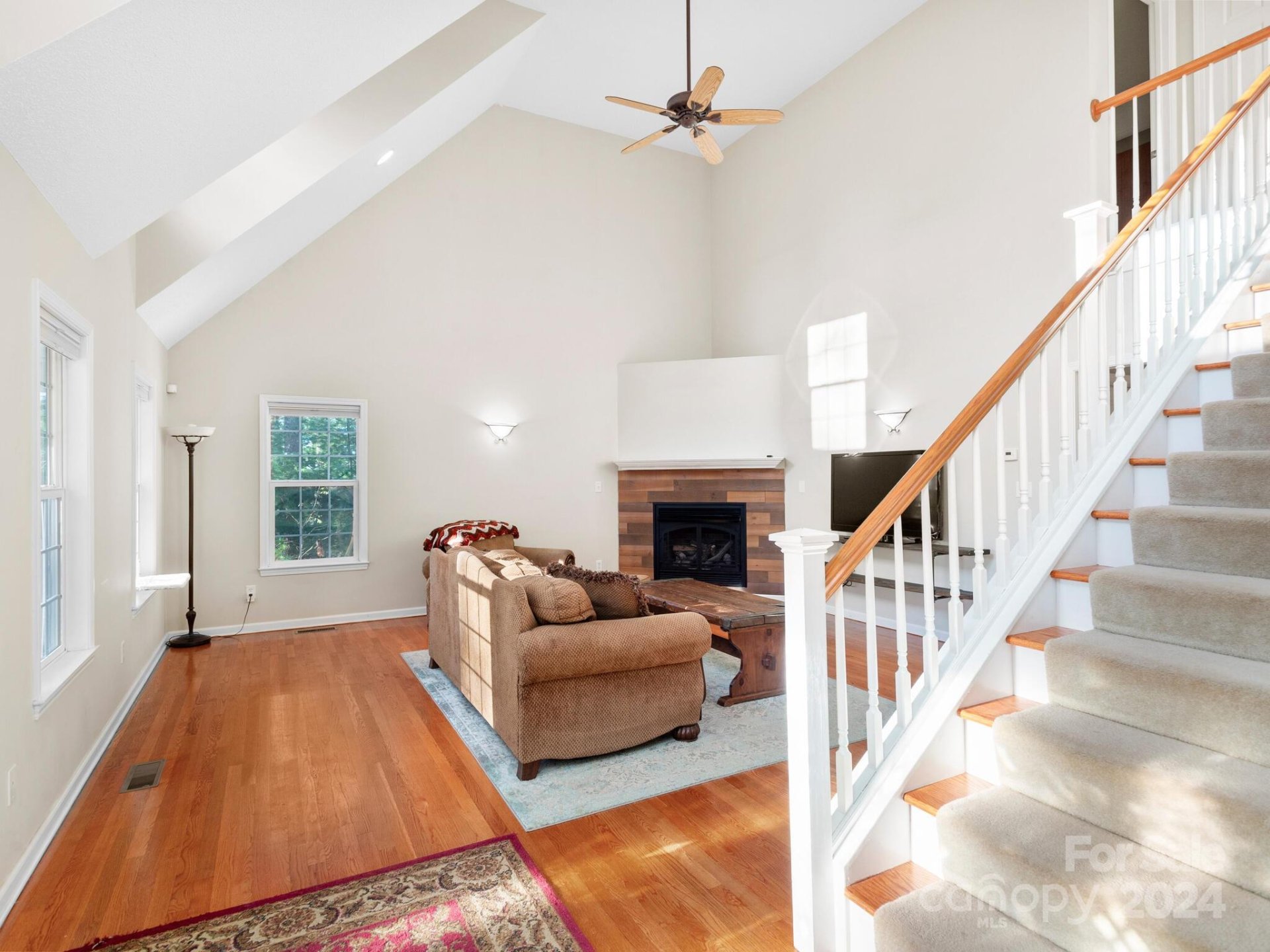 Property image 4 at 117 Sunny Ridge Drive, Asheville, NC 28804