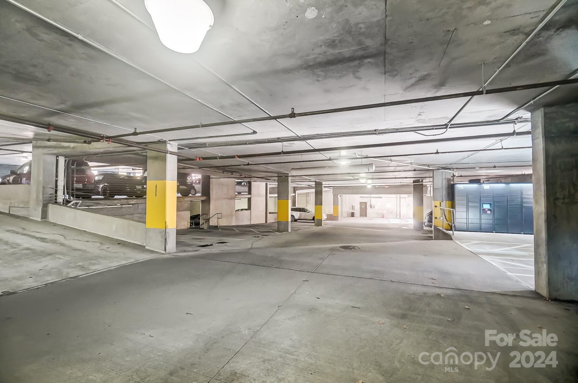 Property image 4 at 505 E 6th Street, Charlotte, NC 28202