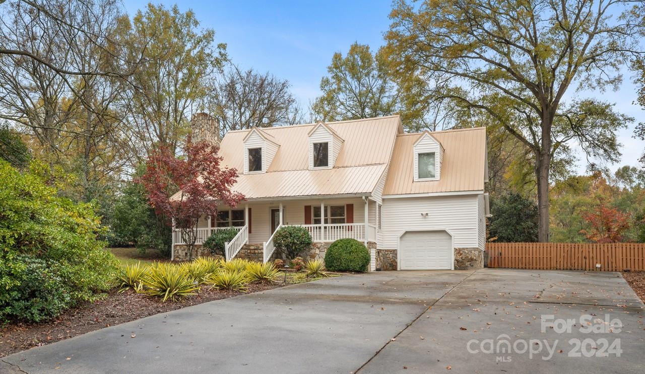 1622 Ebinport Road