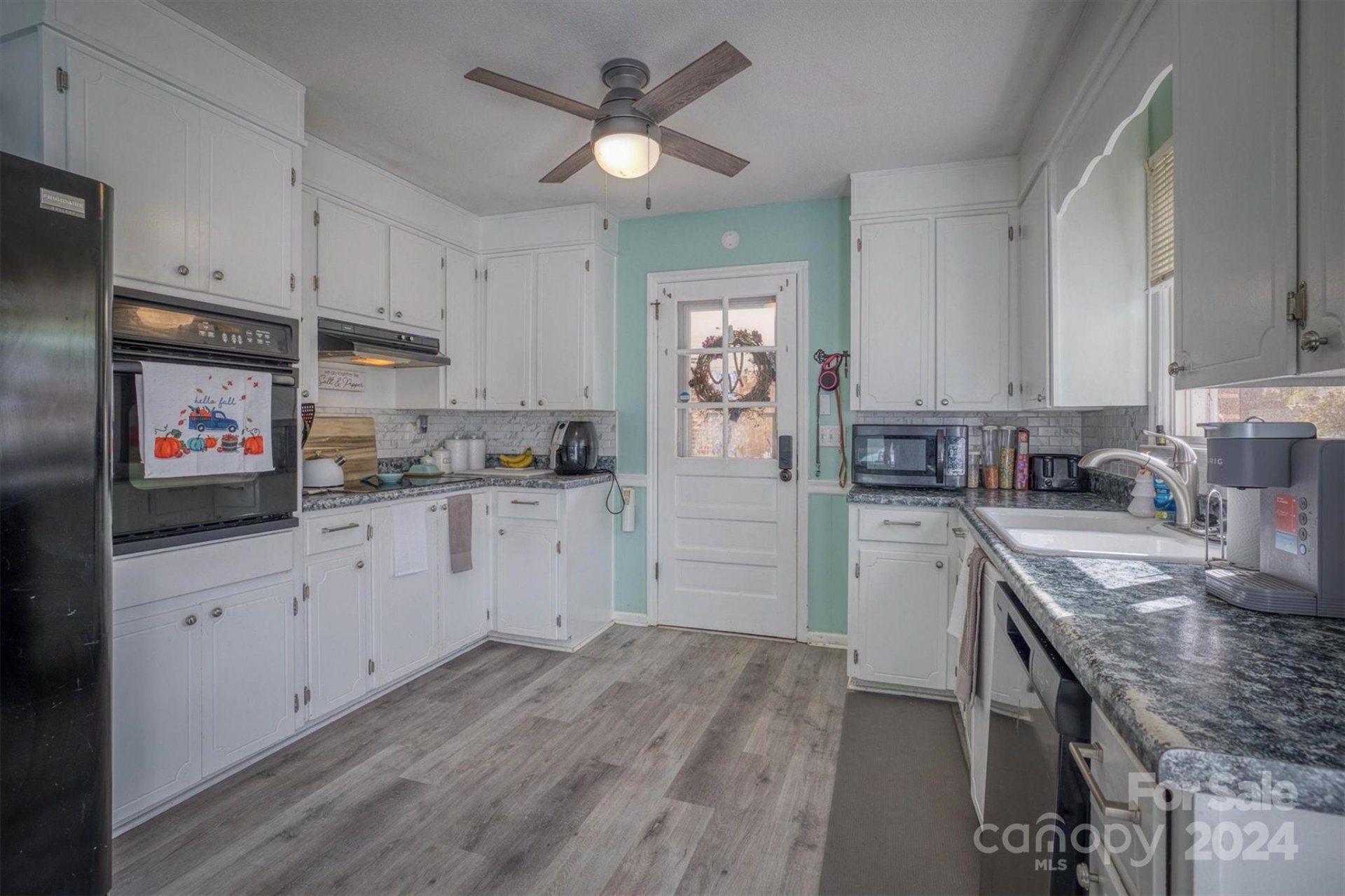 Property image 3 at 3842 22nd Street Court, Hickory, NC 28601