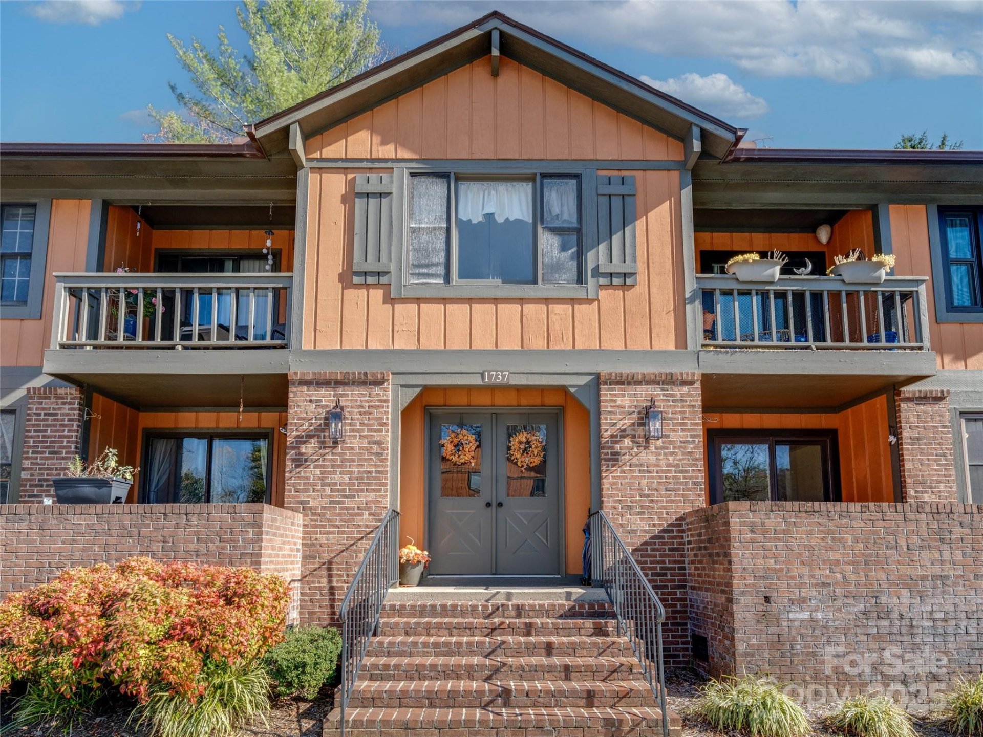 1737 Haywood Manor Road