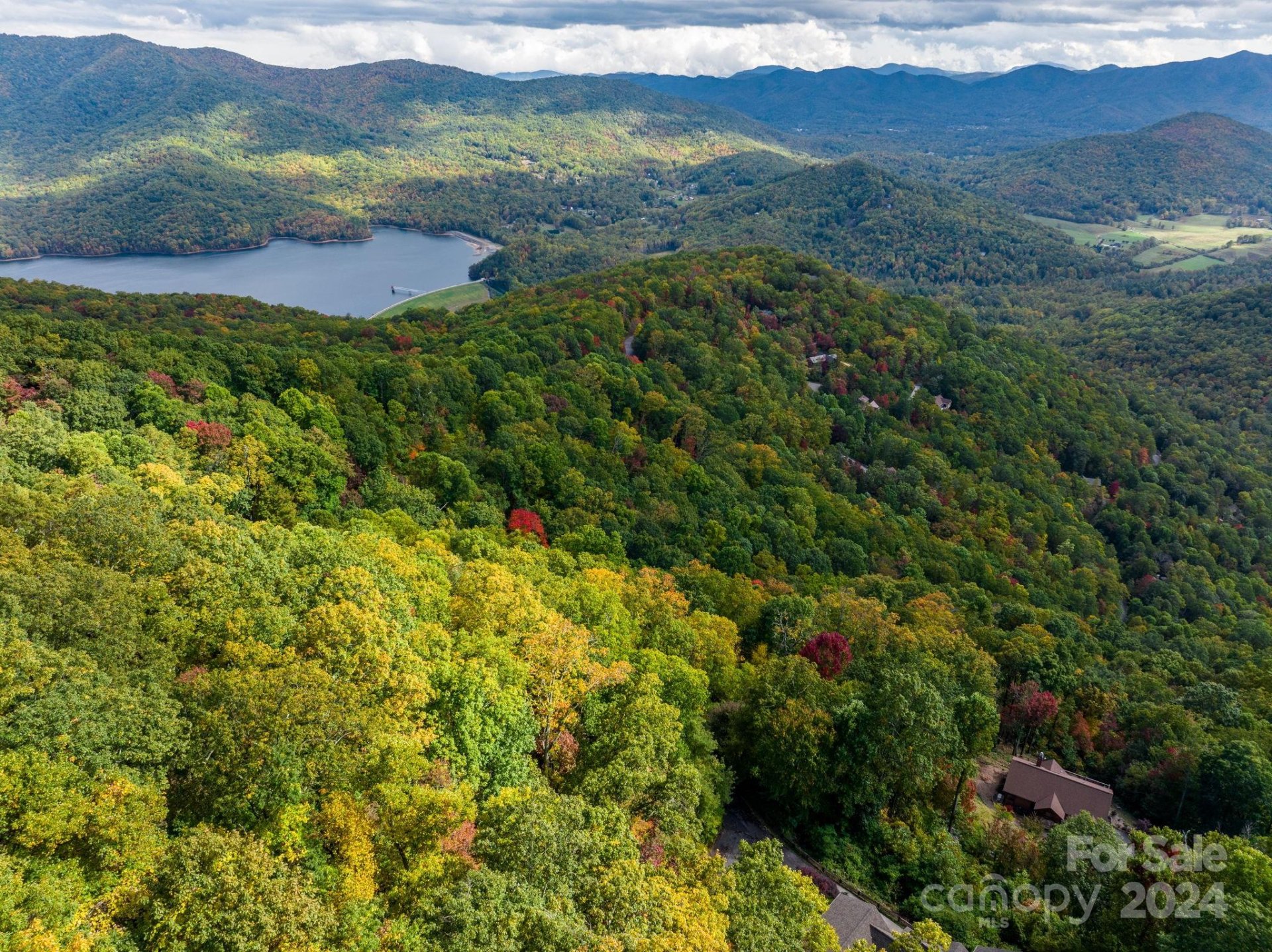 Property image 3 at 26 Wedgewood Terrace, Black Mountain, NC 28711