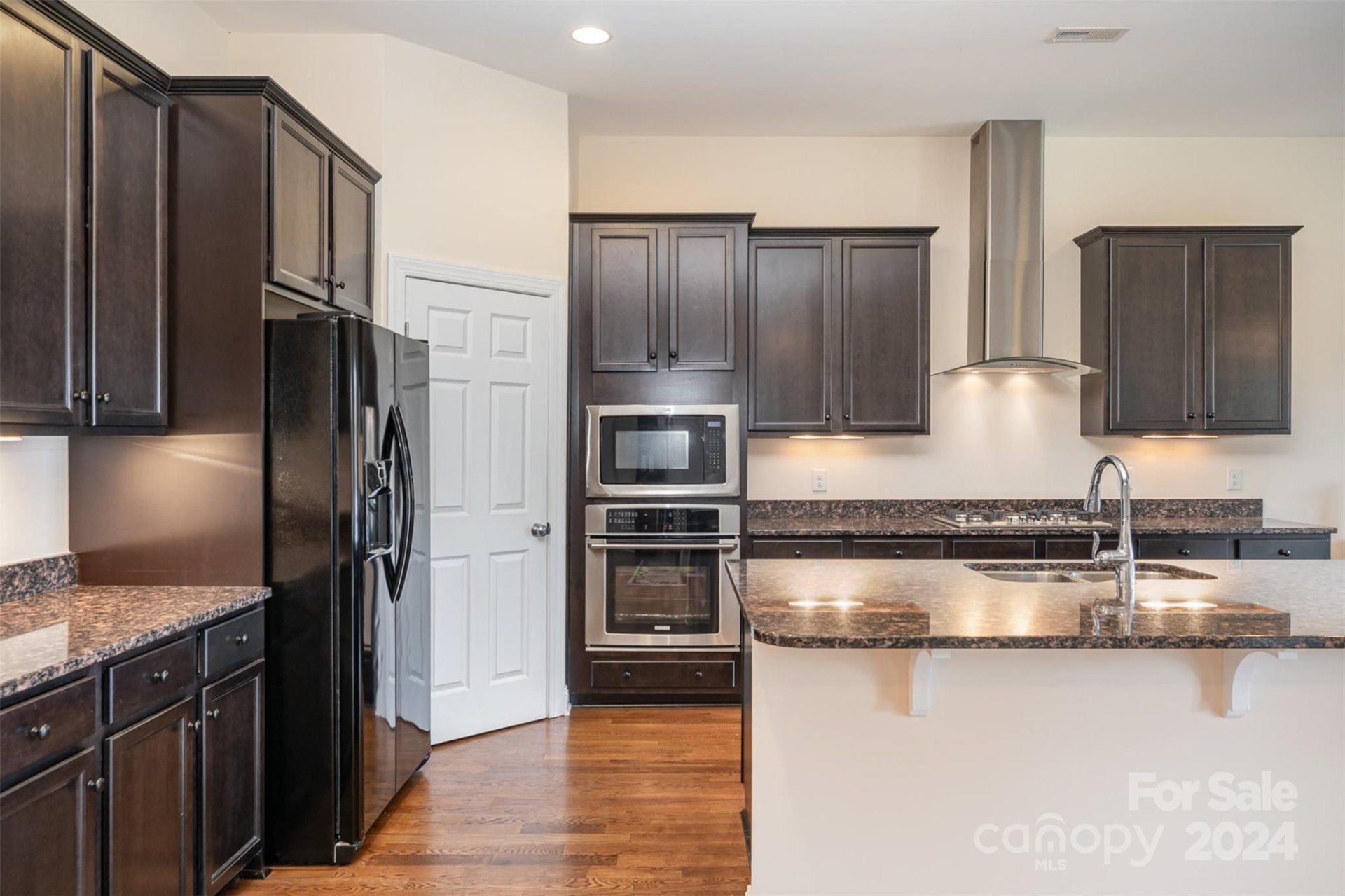 Property image 4 at 8322 Curico Lane, Charlotte, NC 28227