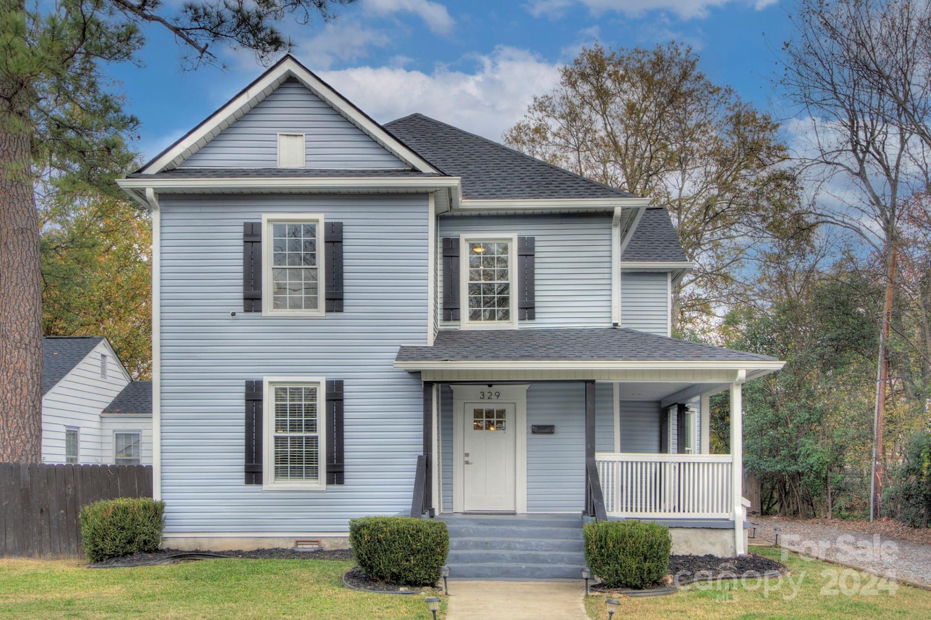 Woodland Park, Rock Hill Community