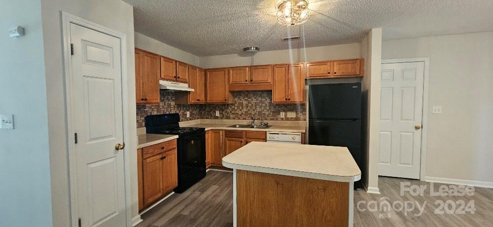 Property image 2 at 5931 Patricia Ryan Drive, Charlotte, NC 28216