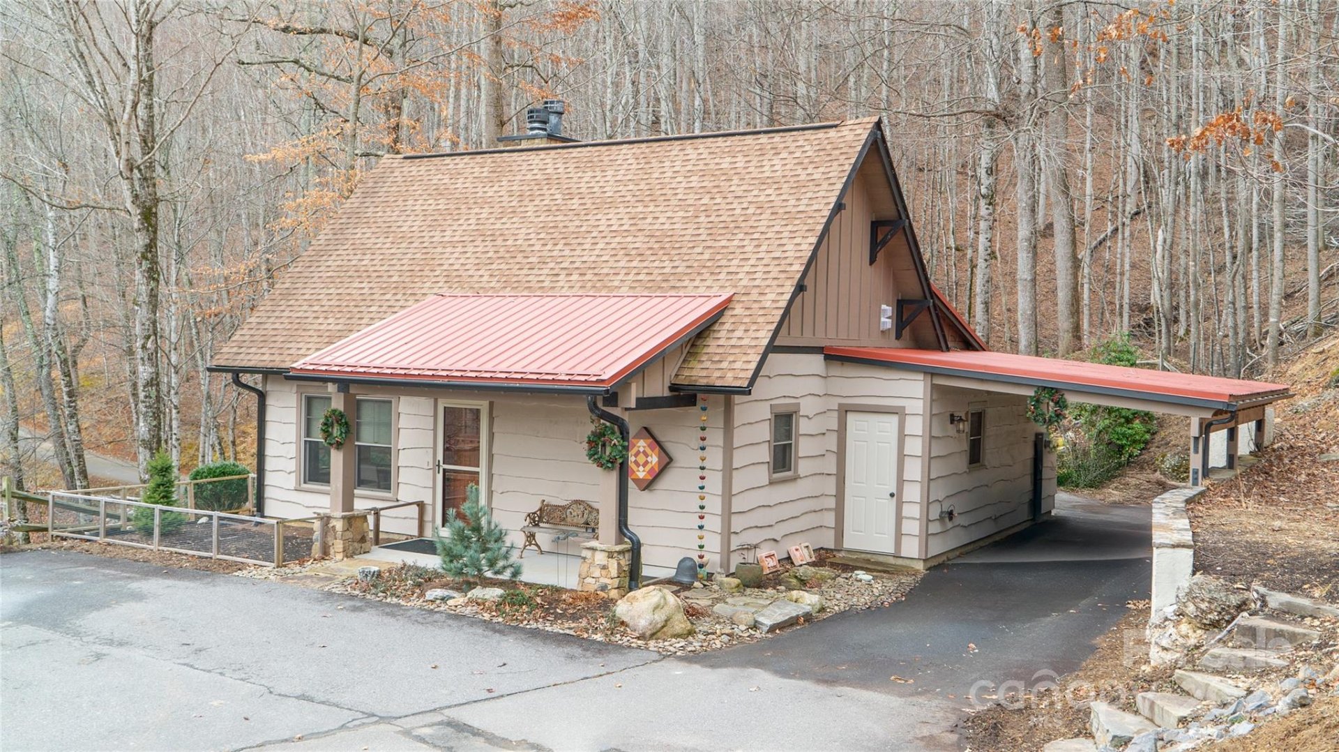 Property image 2 at 15 Miners Trace Road, Burnsville, NC 28714