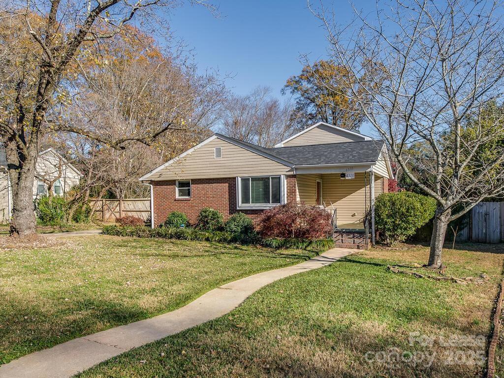 Property image 1 at 4331 Applegate Road, Charlotte, NC 28209