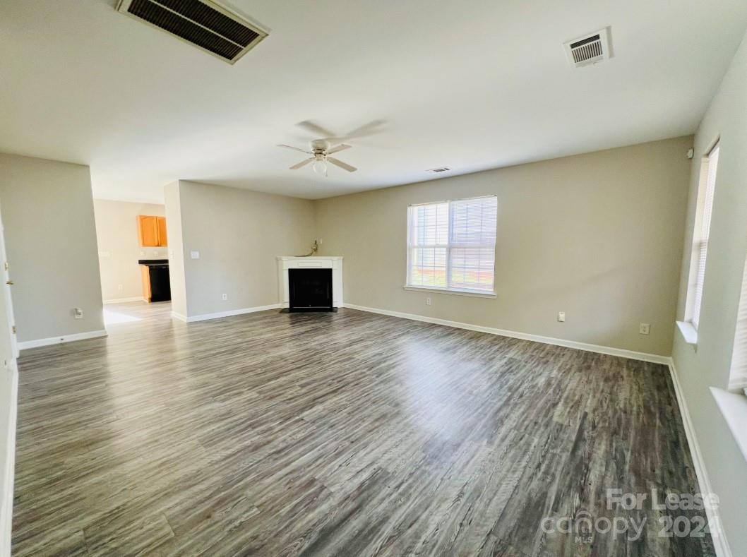 Property image 4 at 7116 Henderson Valley Lane, Charlotte, NC 28269