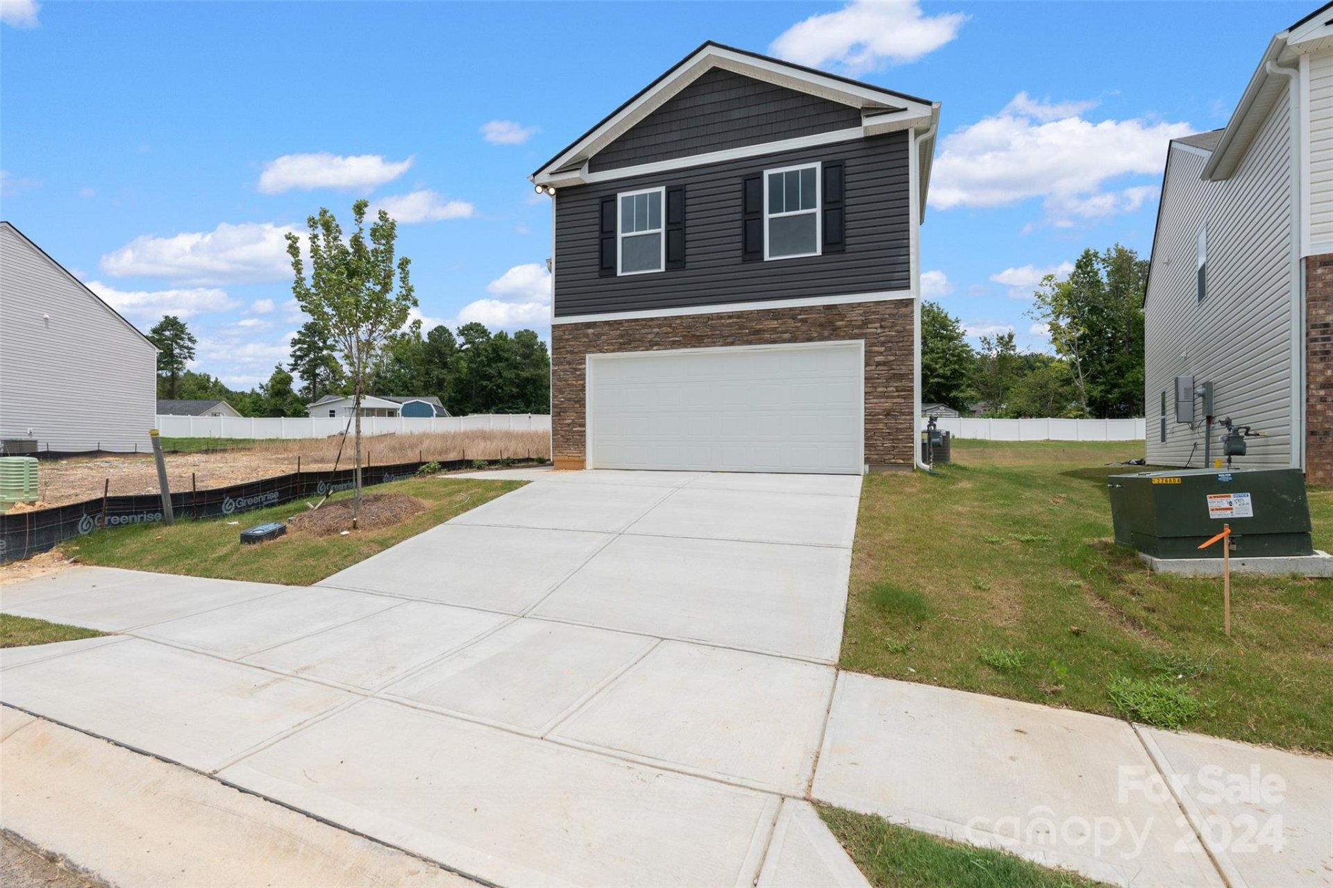 Property image 3 at 1019 20th Avenue Loop, Hickory, NC 28602