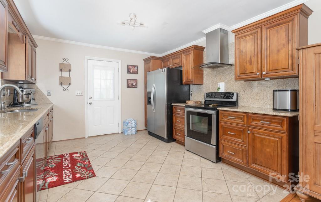 Property image 2 at 1315 Shady Bluff Drive, Charlotte, NC 28211