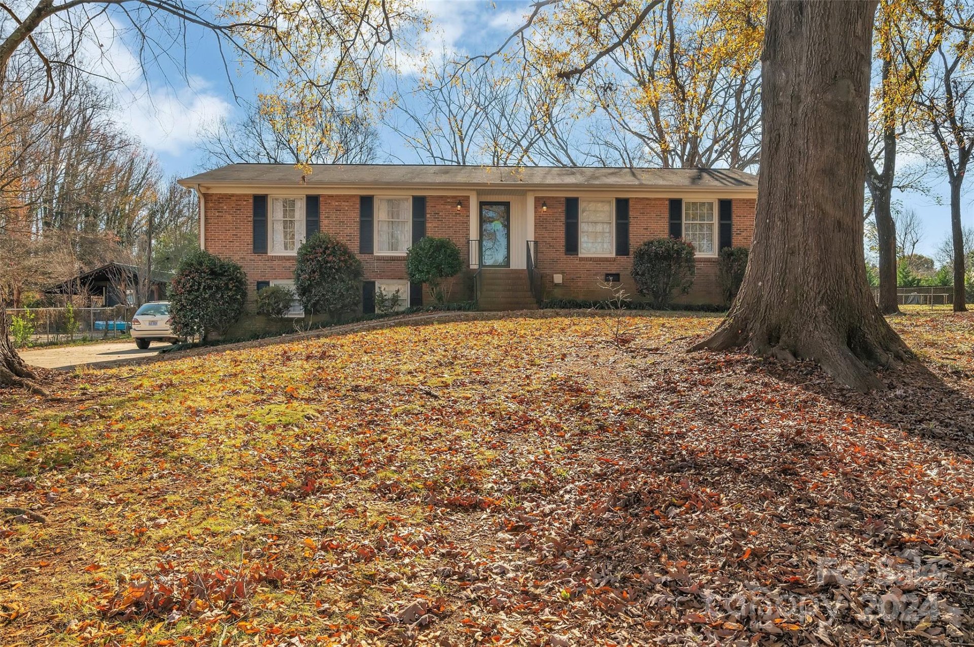 Property image 1 at 7914 Rainbow Drive, Charlotte, NC 28227