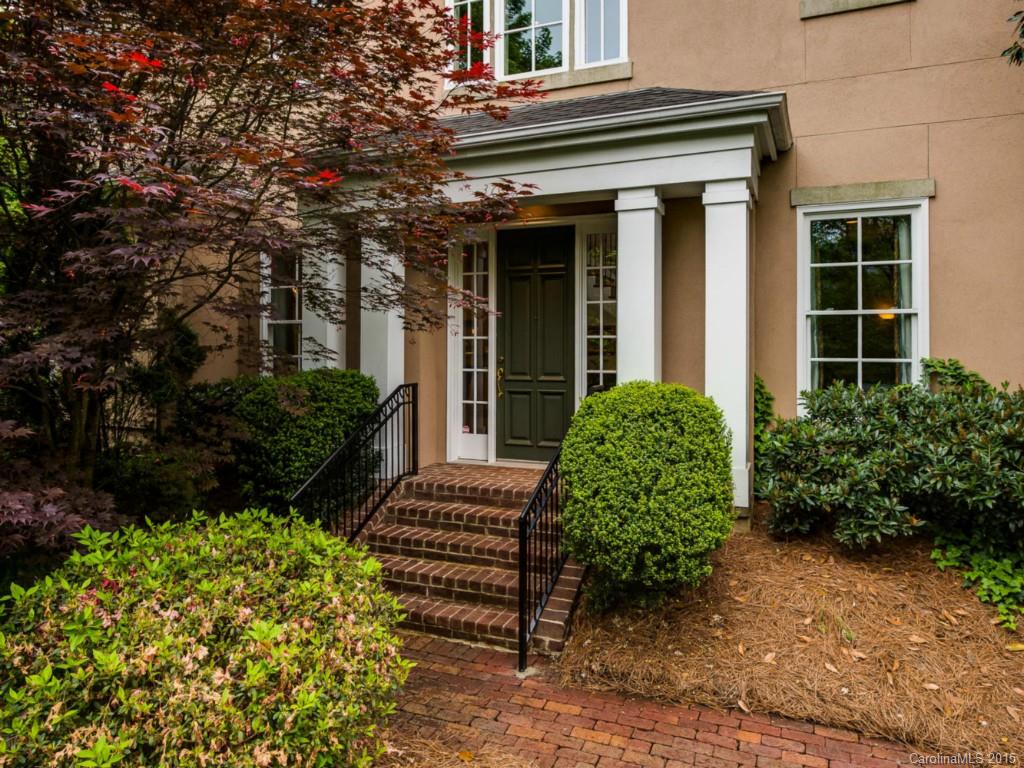 Property image 1 at 370 Wendover Heights Circle, Charlotte, NC 28211