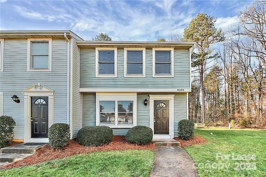 9464 Lexington Circle