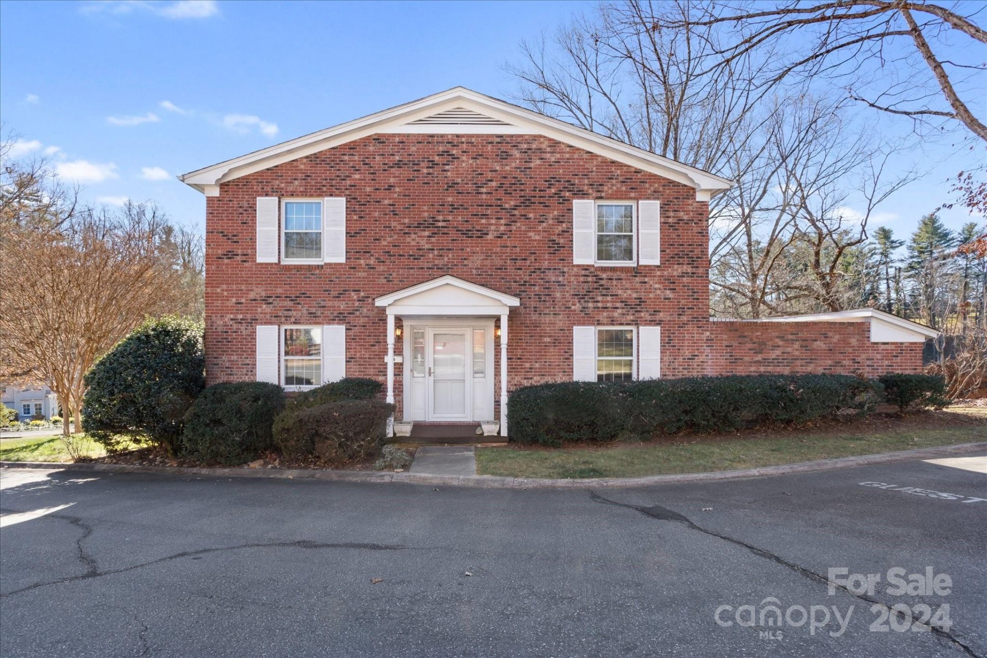 1409 Kensington Road