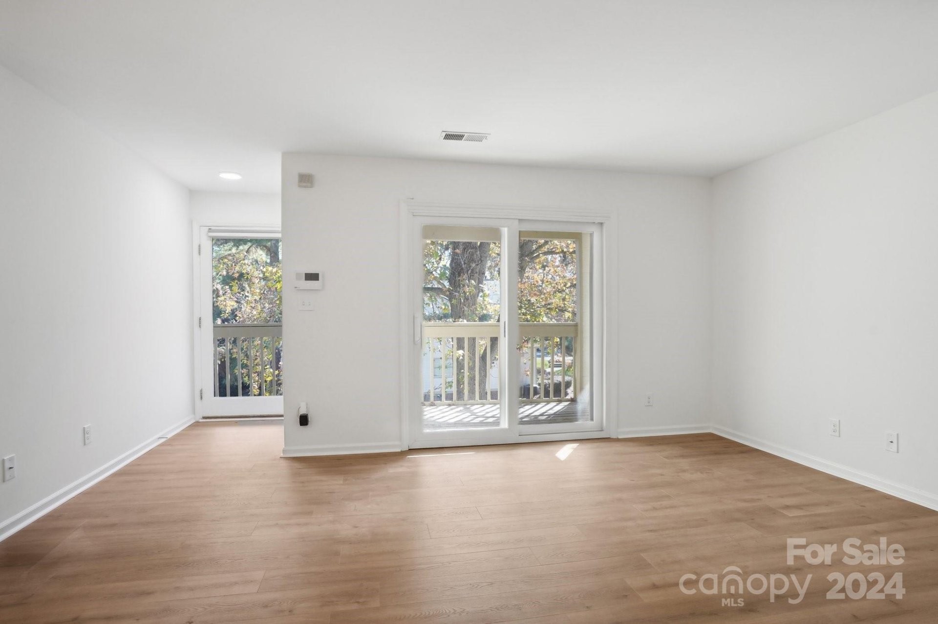 Property image 4 at 1032 Churchill Downs Court, Charlotte, NC 28211