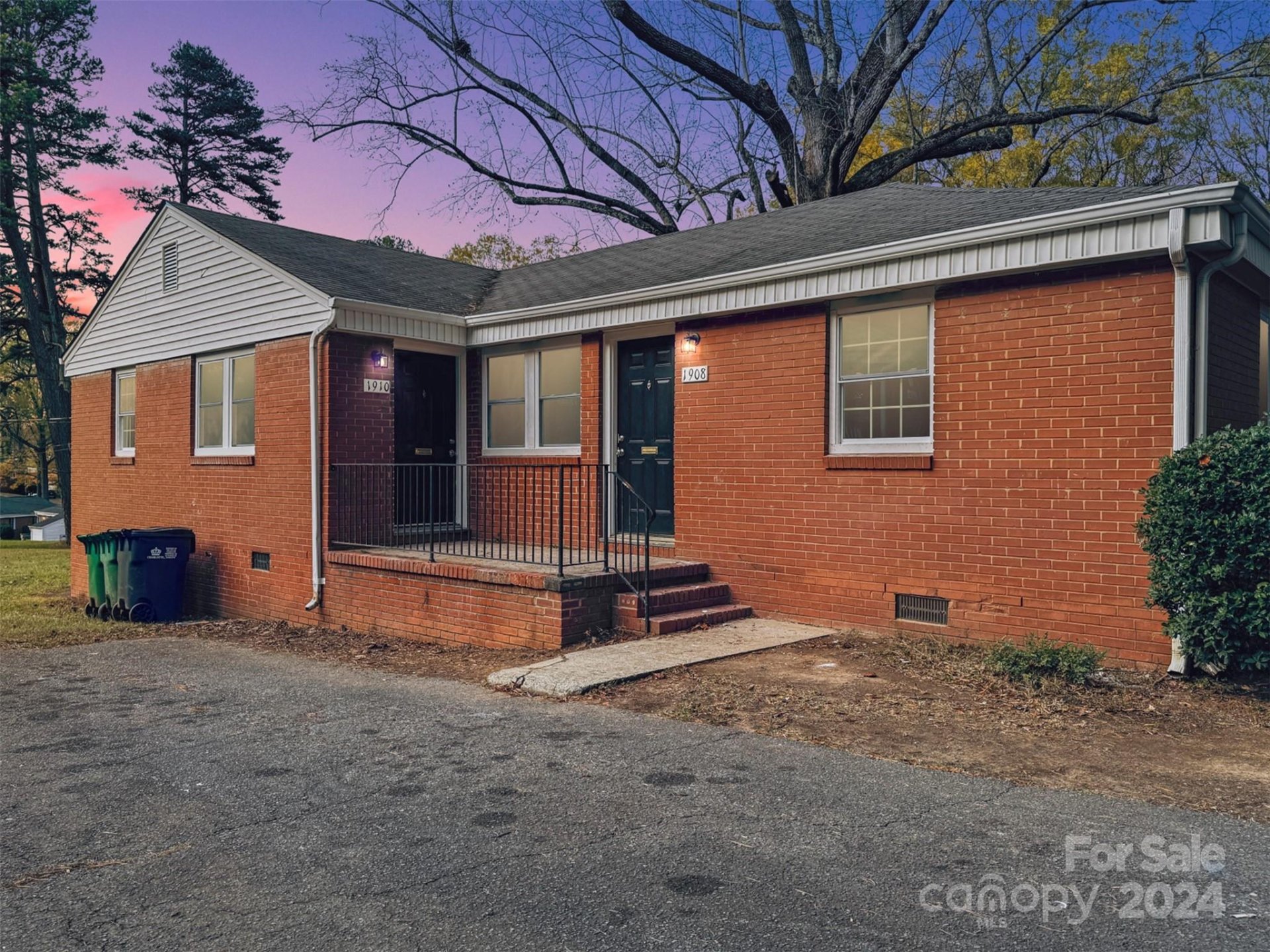 Property image 1 at 1910 Dickens Avenue, Charlotte, NC 28208