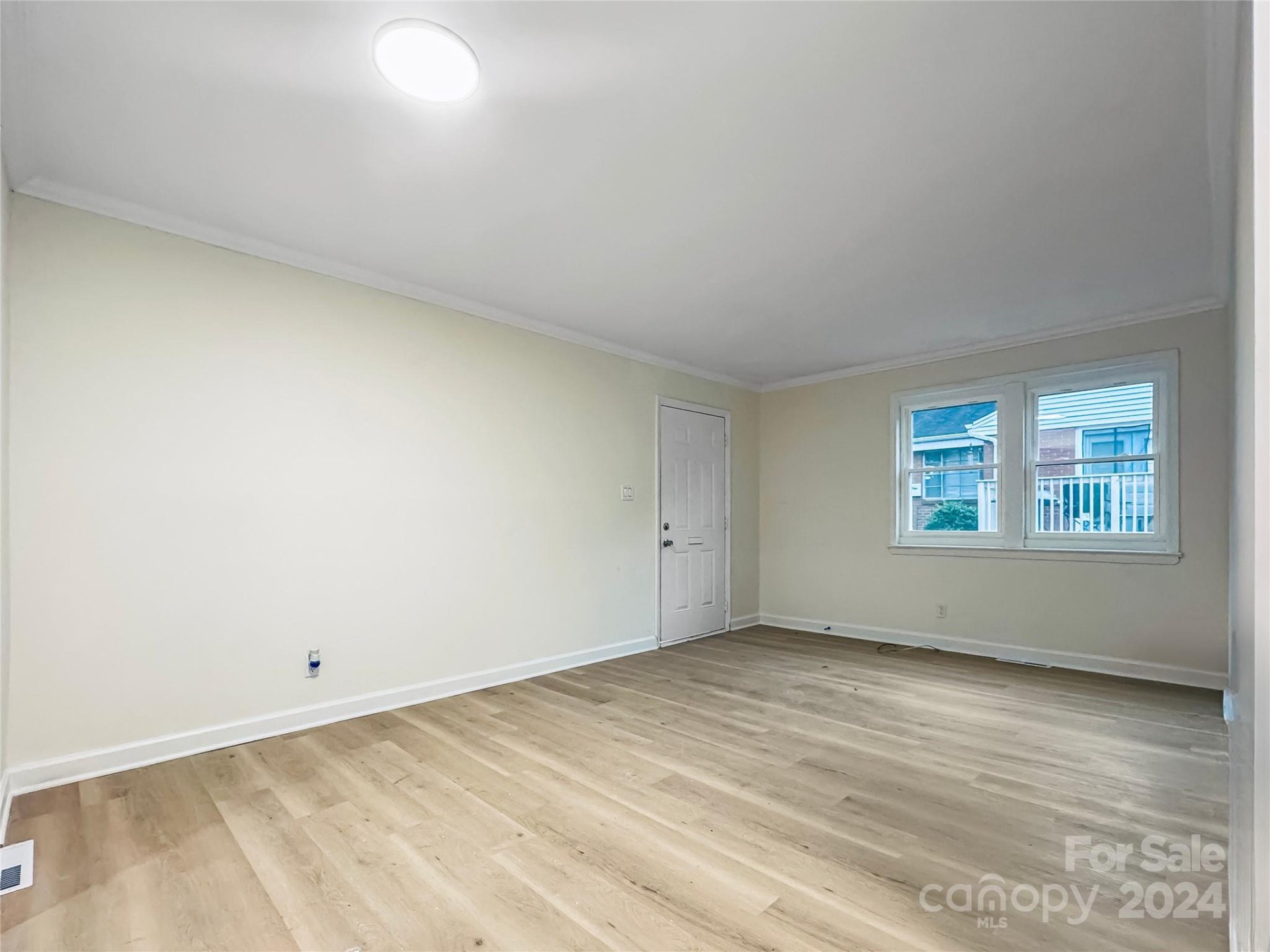 Property image 5 at 1910 Dickens Avenue, Charlotte, NC 28208