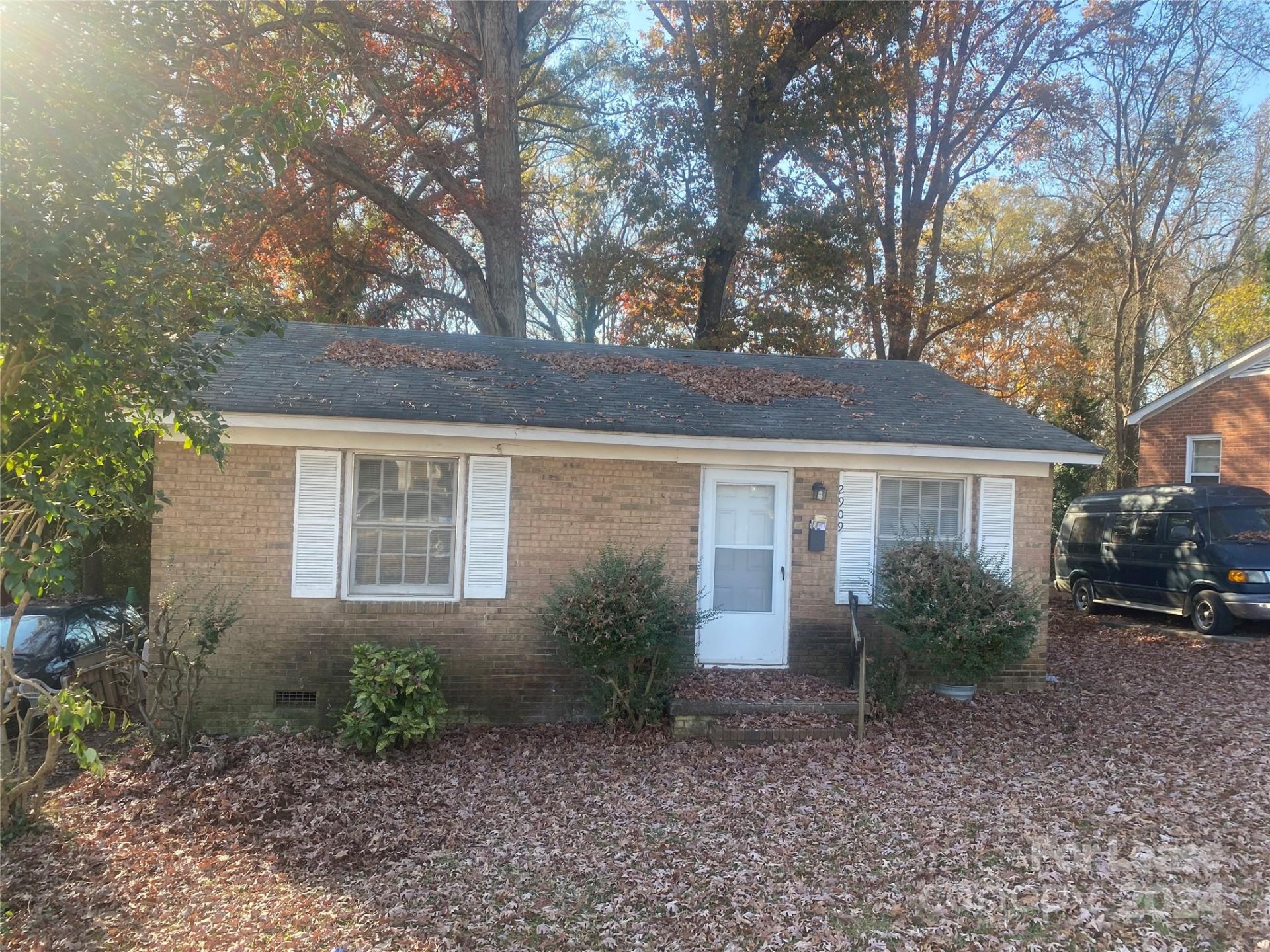 Property image 1 at 2909 Coronet Way, Charlotte, NC 28208