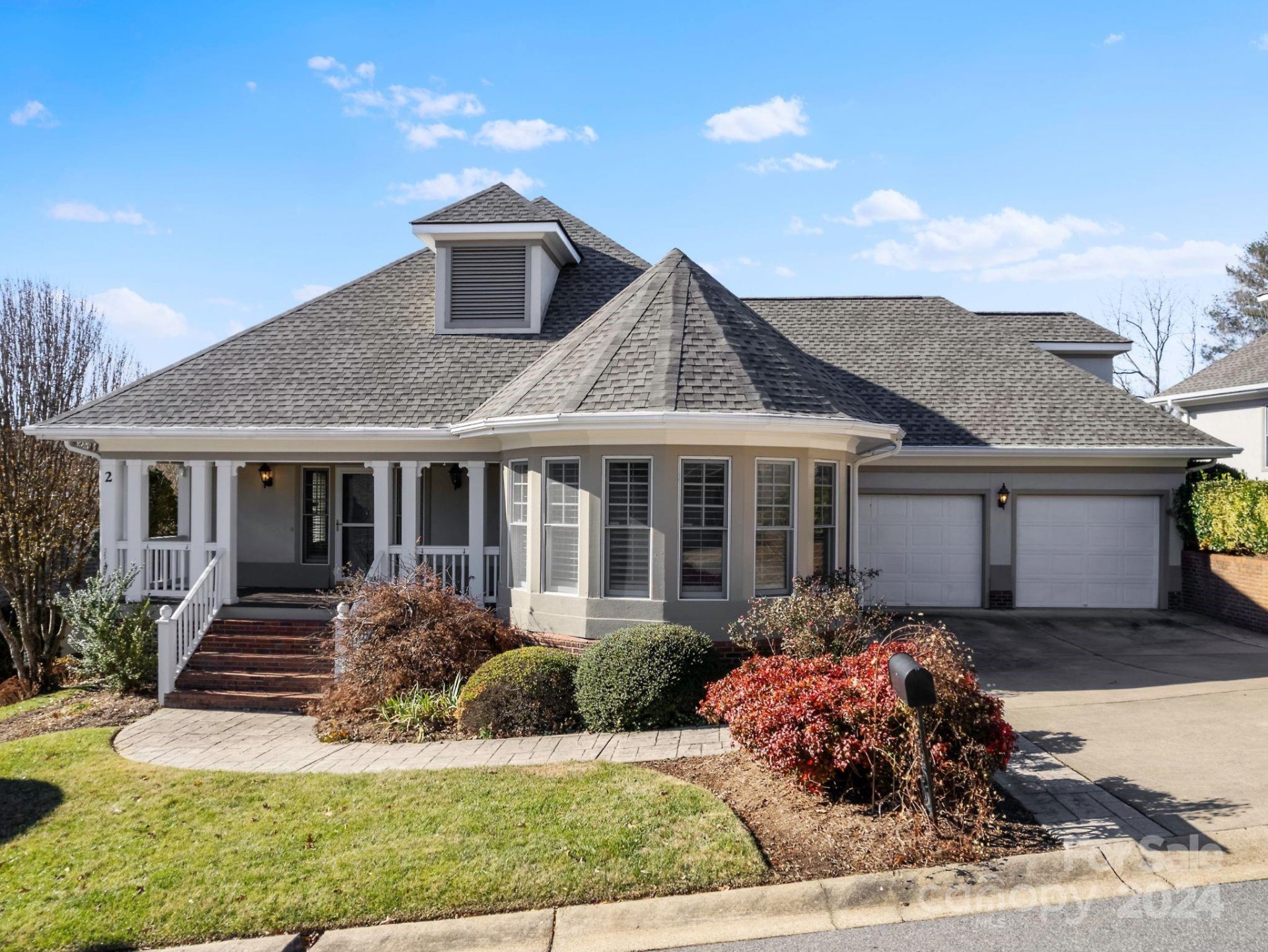 2 Creekside Way