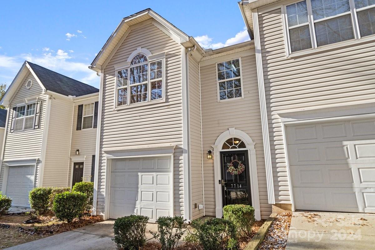 Property image 1 at 7714 Abigail Glen Drive, Charlotte, NC 28212