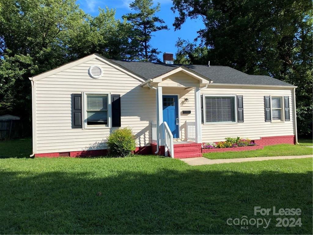 Property image 1 at 3110 Wynmore Place, Charlotte, NC 28208