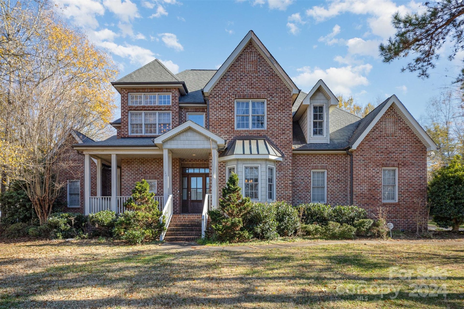 Property image 2 at 2930 Phillips Fairway Drive, Charlotte, NC 28216