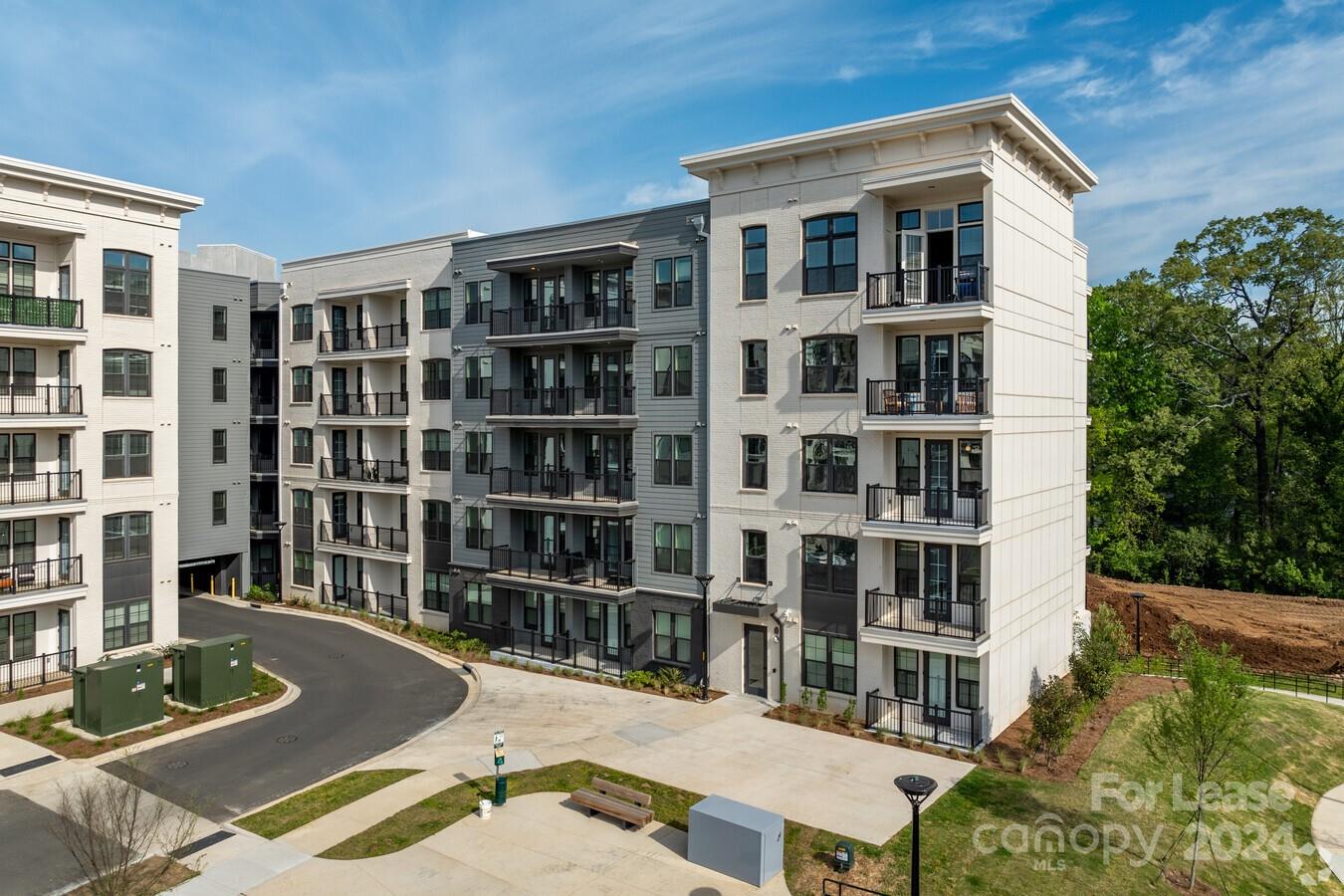 Property image 4 at 536 W Tremont Avenue, Charlotte, NC 28203
