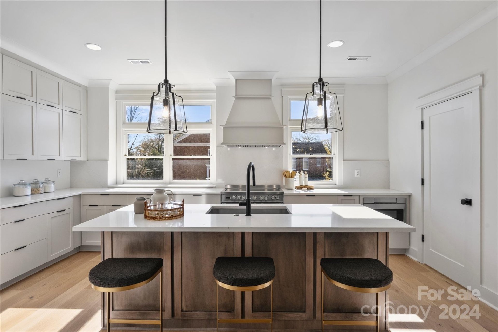 Property image 2 at 2019 Thurmond Place, Charlotte, NC 28205
