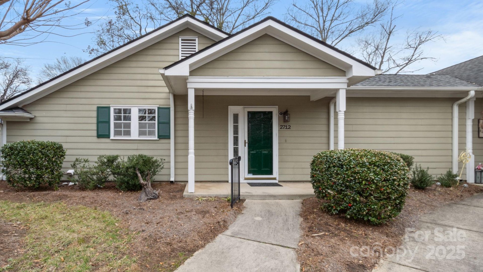 2712 New Hamlin Way