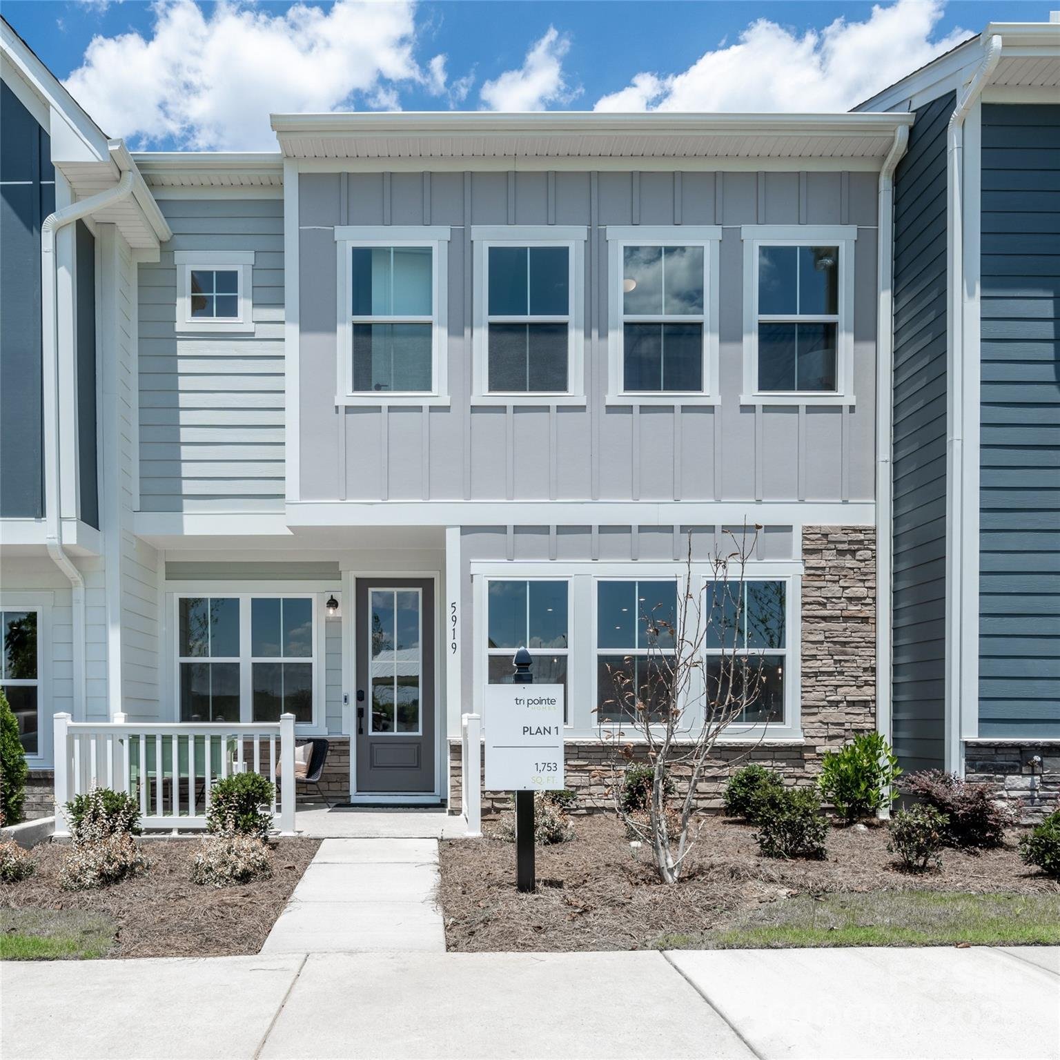 Property image 2 at 5680 Clear Creek Lane, Charlotte, NC 28215
