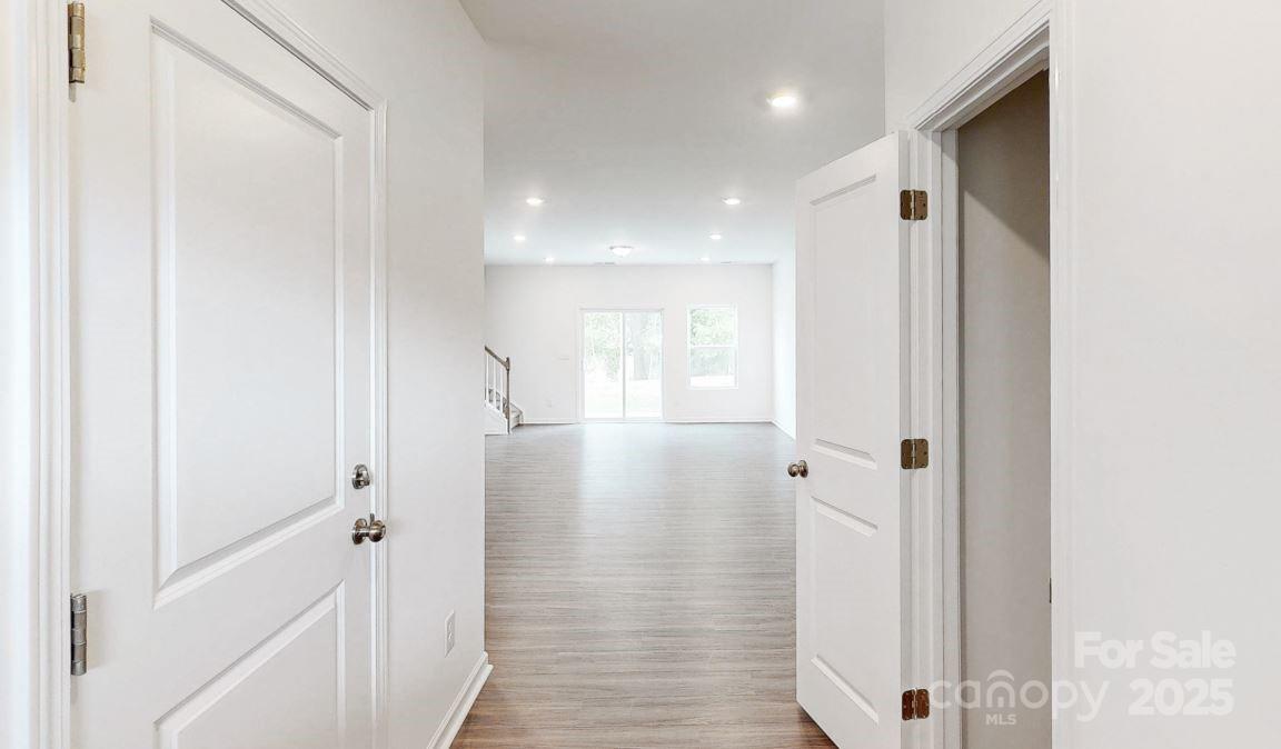 Property image 2 at 4031 Lawnview Drive, Charlotte, NC 28269