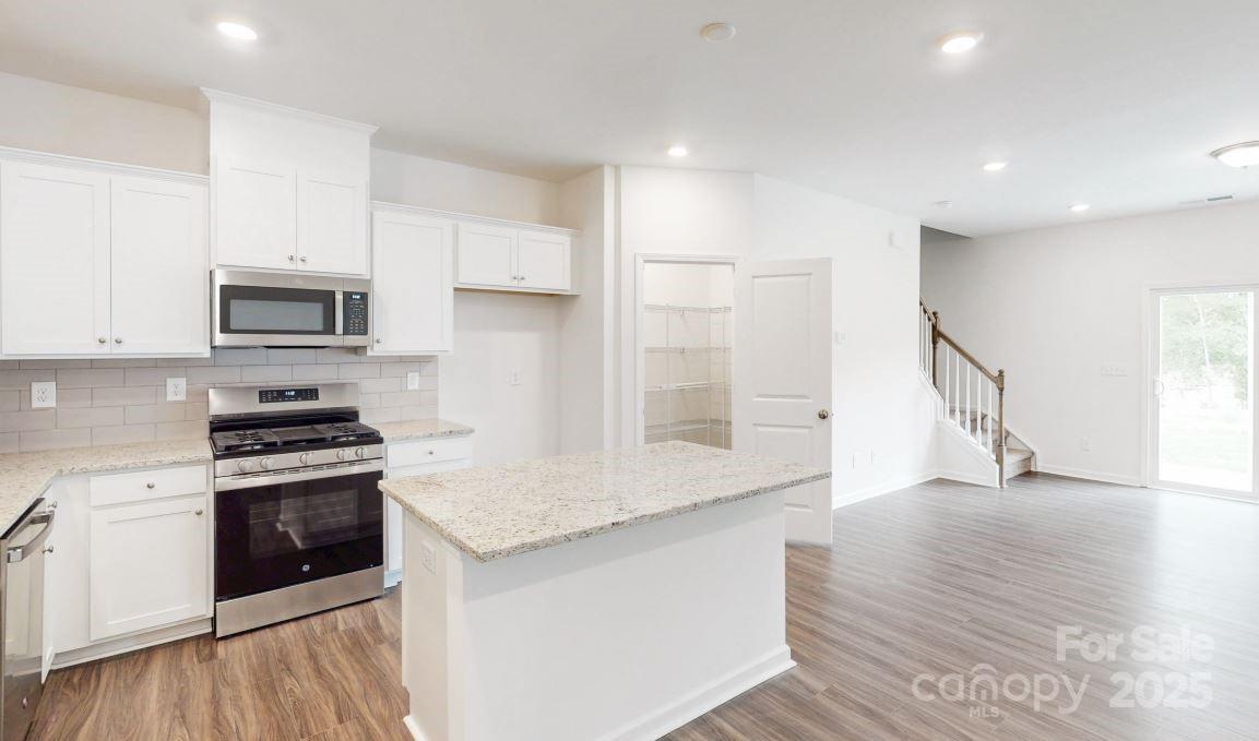 Property image 4 at 4031 Lawnview Drive, Charlotte, NC 28269