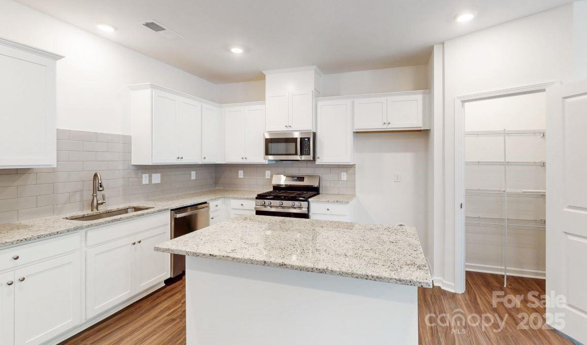 Property image 5 at 4031 Lawnview Drive, Charlotte, NC 28269