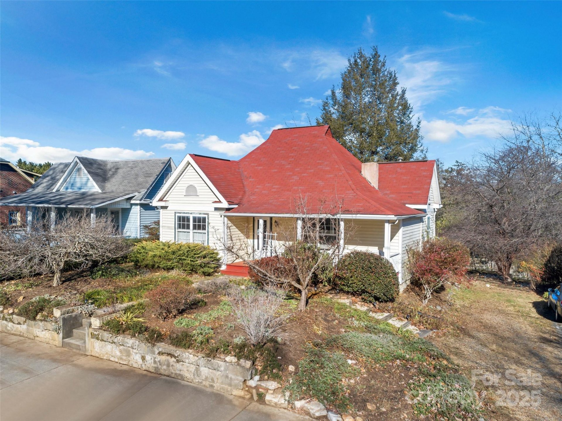 Property image 2 at 62 Annandale Avenue, Asheville, NC 28801