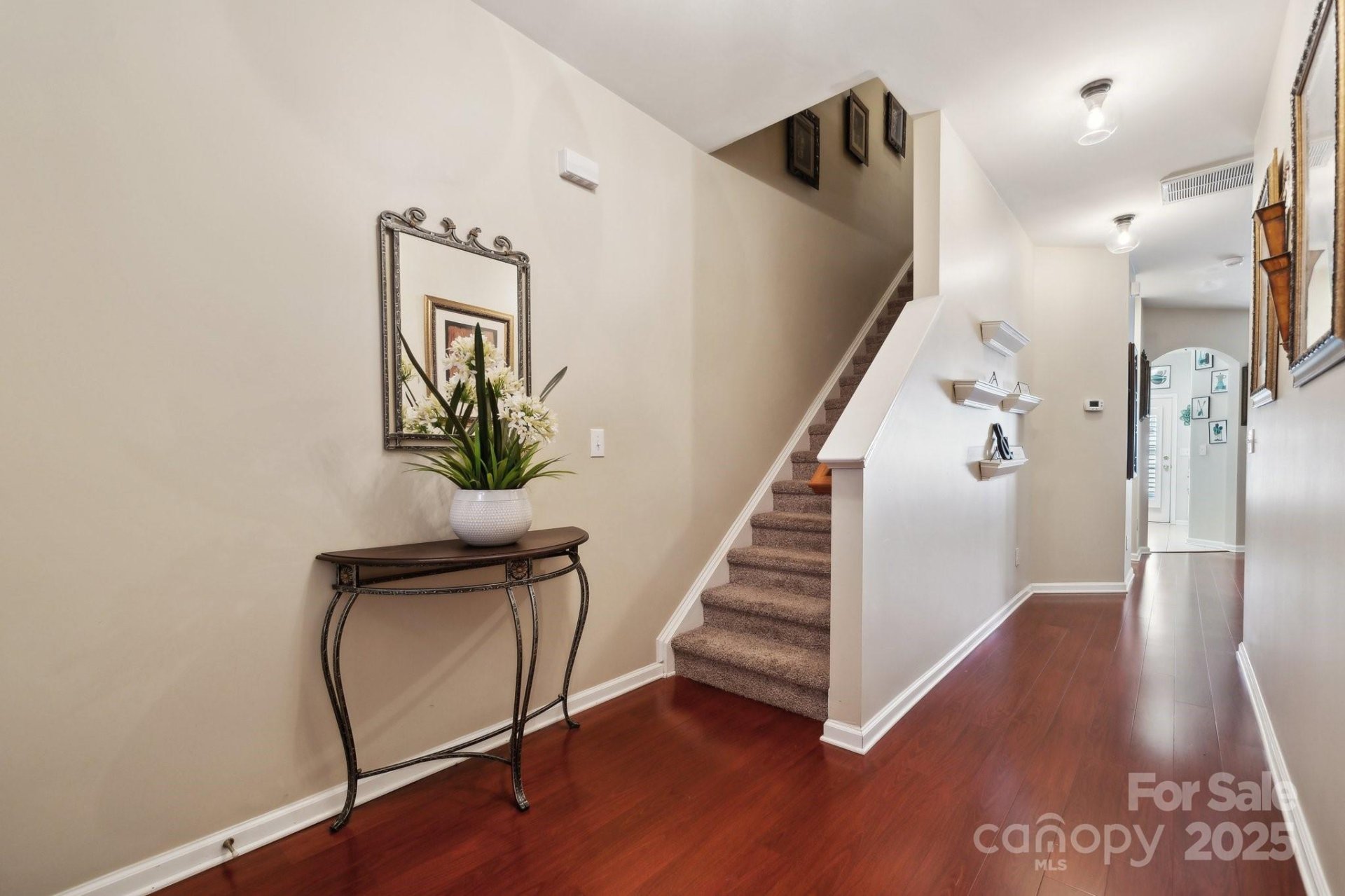 Property image 2 at 7122 Abbotts Glen Drive, Charlotte, NC 28212