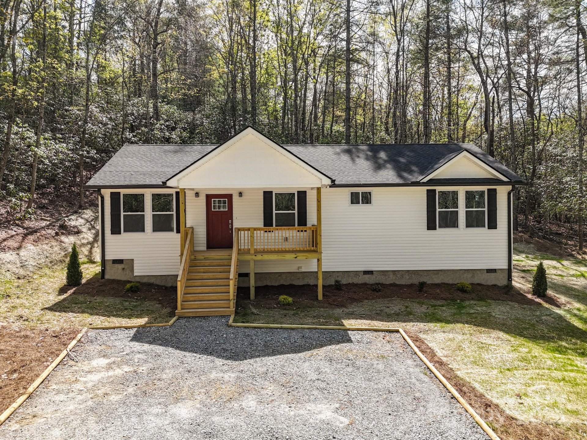Laurel Cove Retreat, Etowah Community