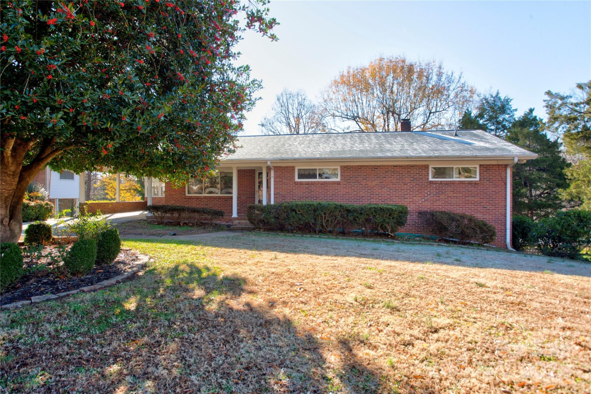 236 Sidesmur Court