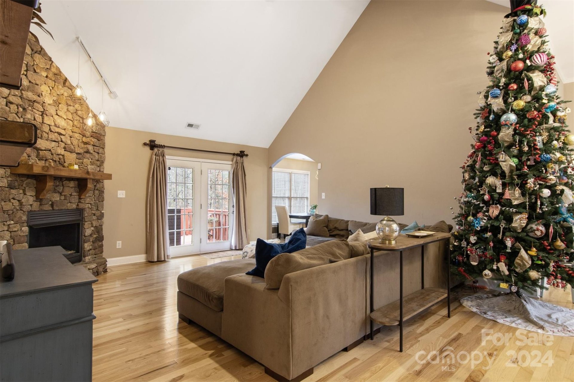 Property image 5 at 1114 Waterford Drive, Hickory, NC 28602