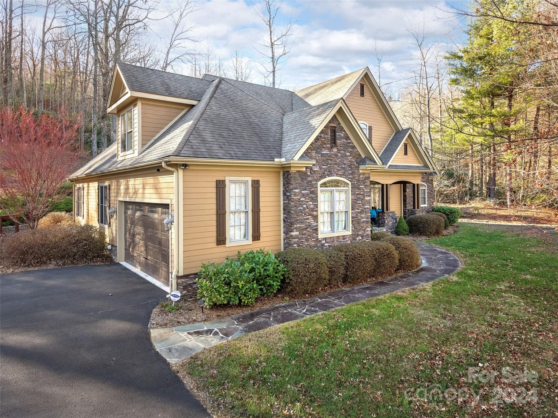 Property image 2 at 318 Freedom Trail Court, Zirconia, NC 28790