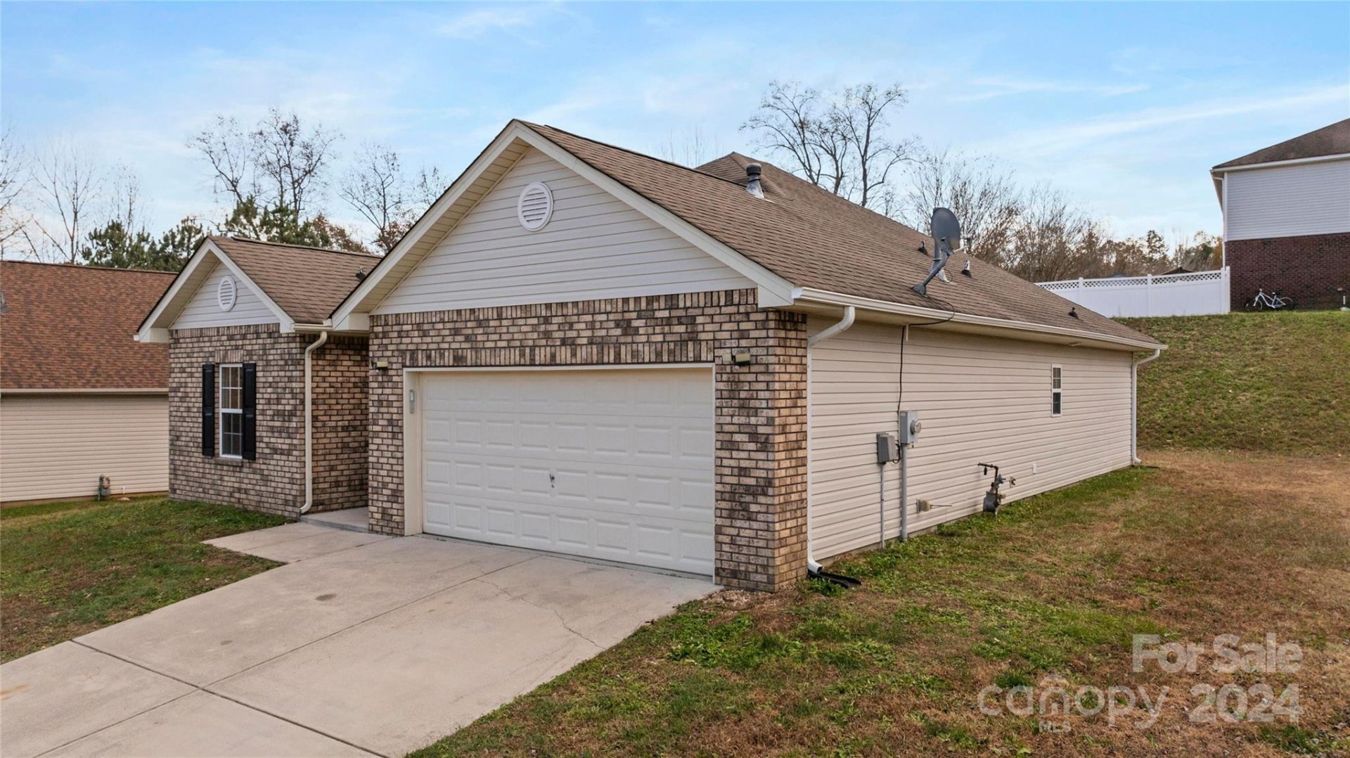 Property image 3 at 692 Winding Branch Road, Rock Hill, SC 29732