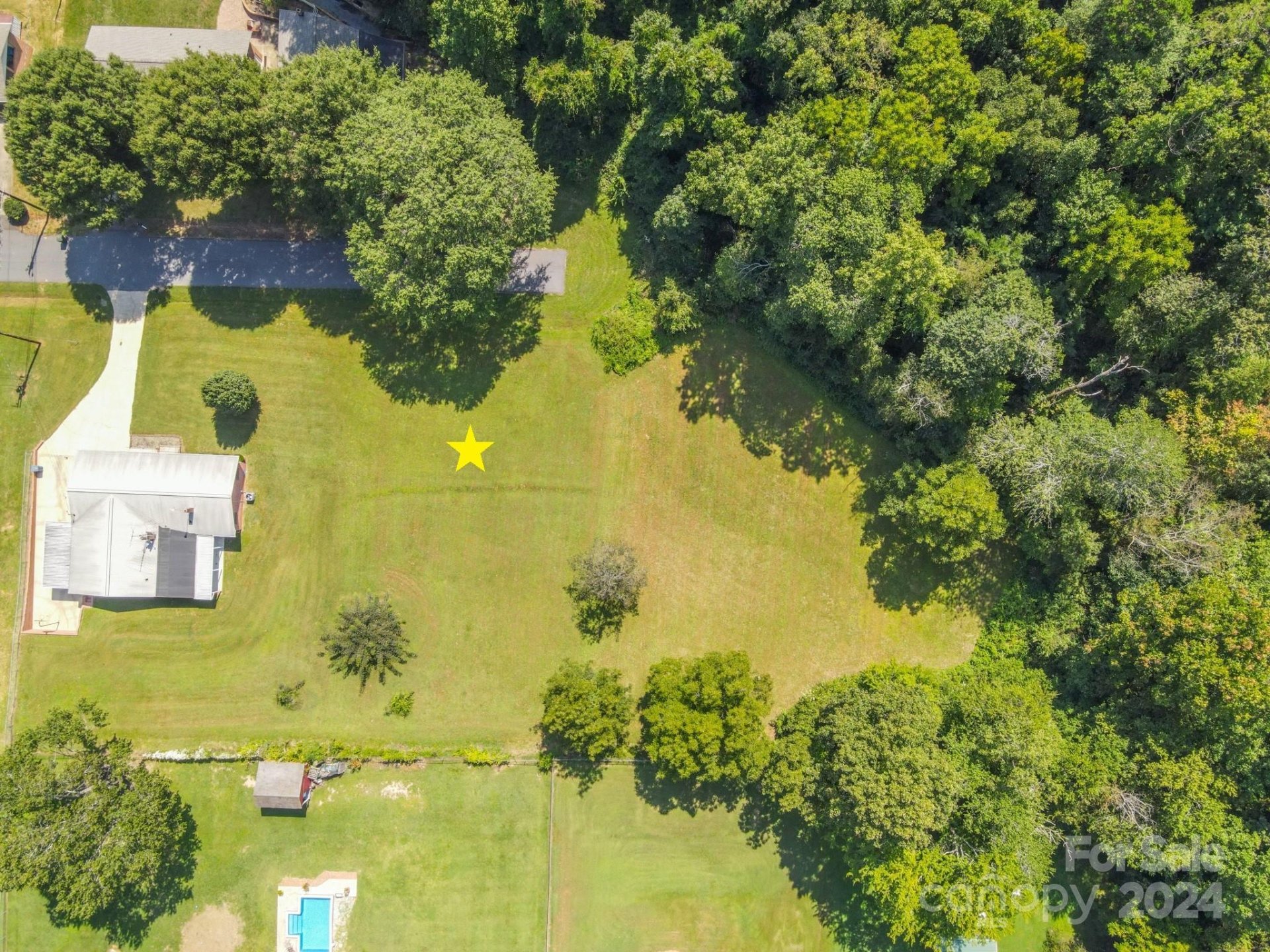 Property image 2 at 1479 20th Street, Hickory, NC 28601