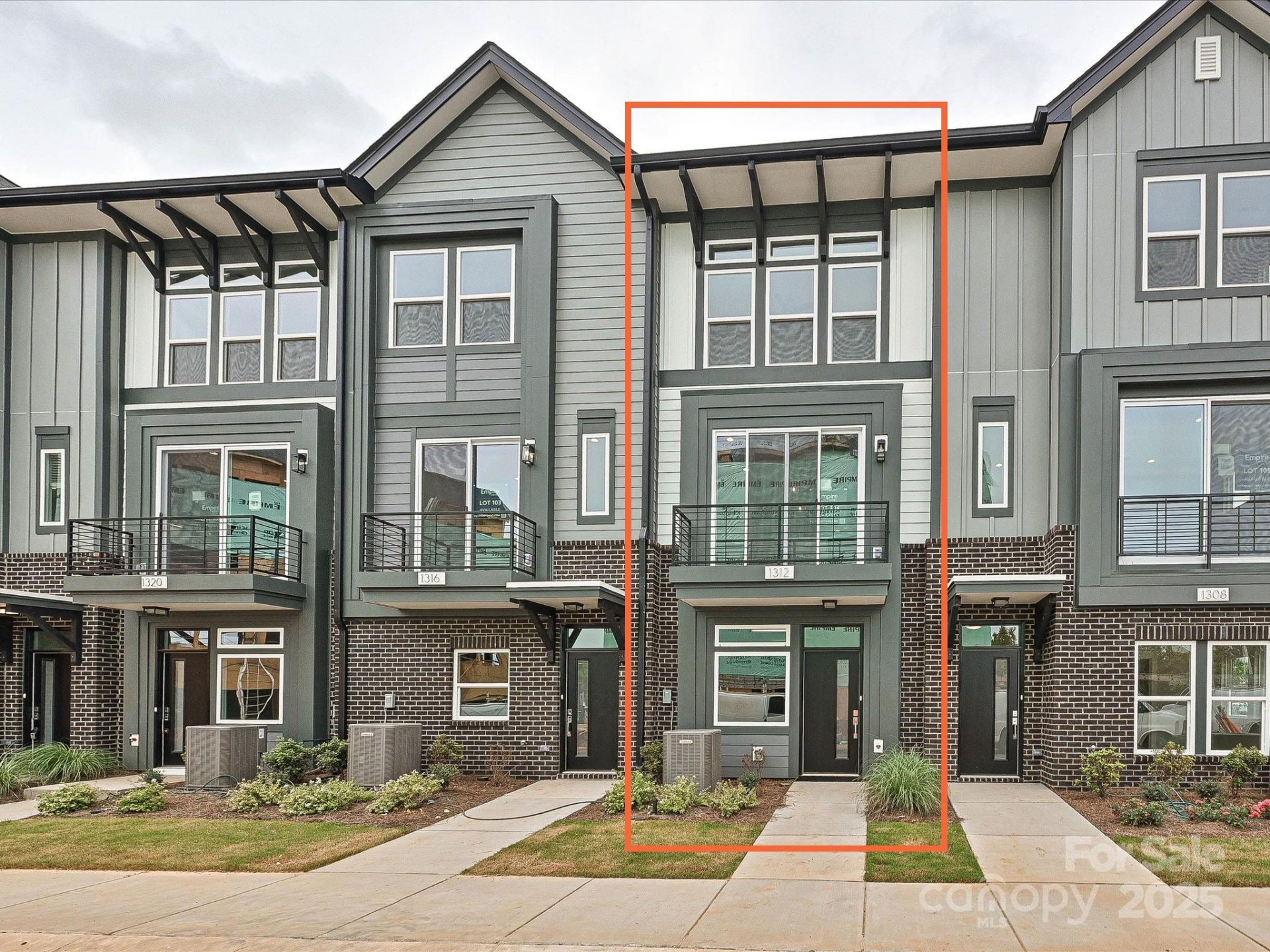 1312 Walter Taylor Way