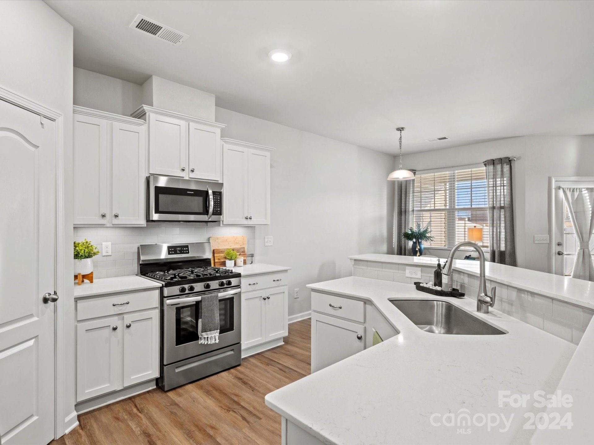 Property image 4 at 8306 Hibiscus Lane, Fort Mill, SC 29707