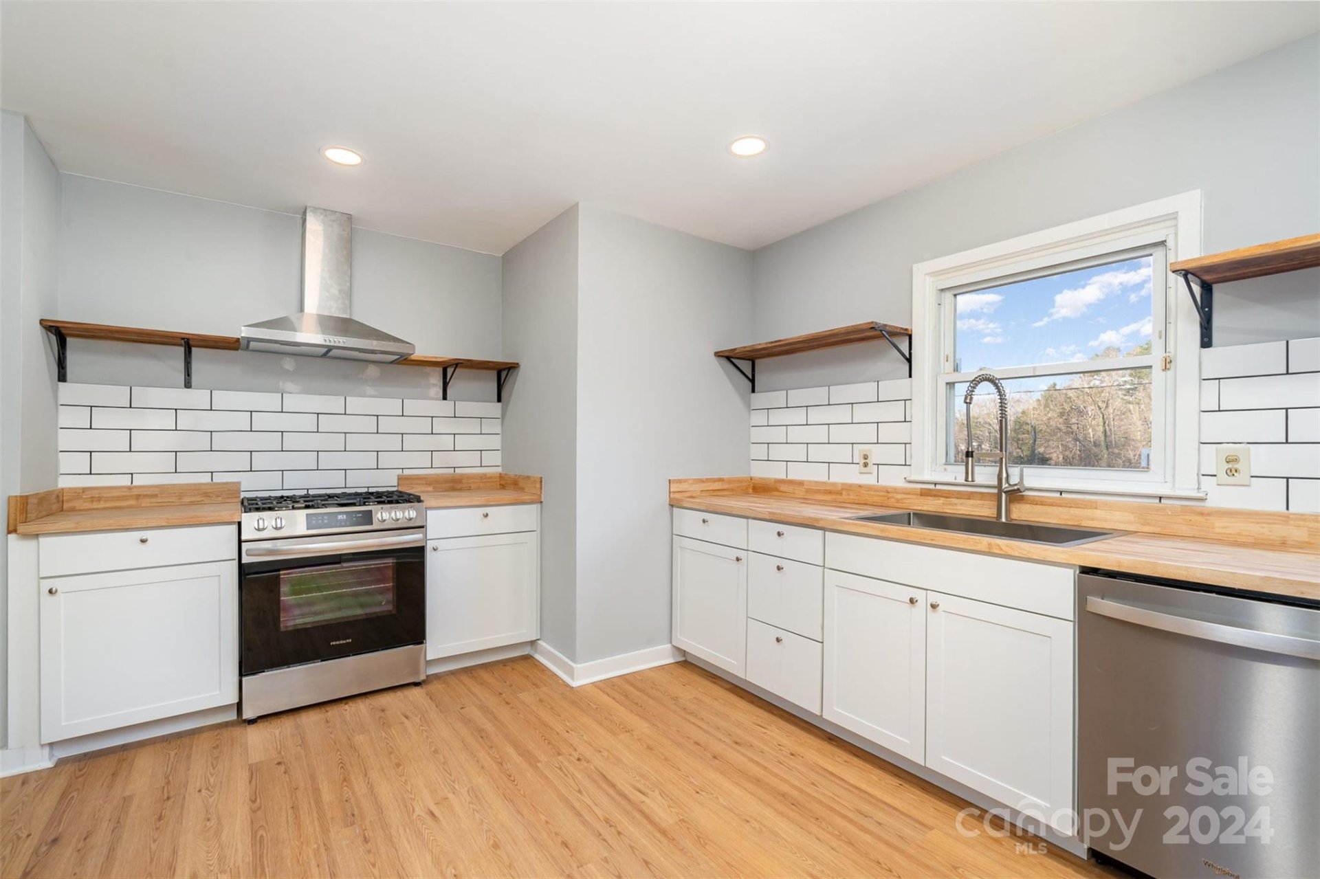 Property image 3 at 229 Claudette Drive, Gastonia, NC 28052