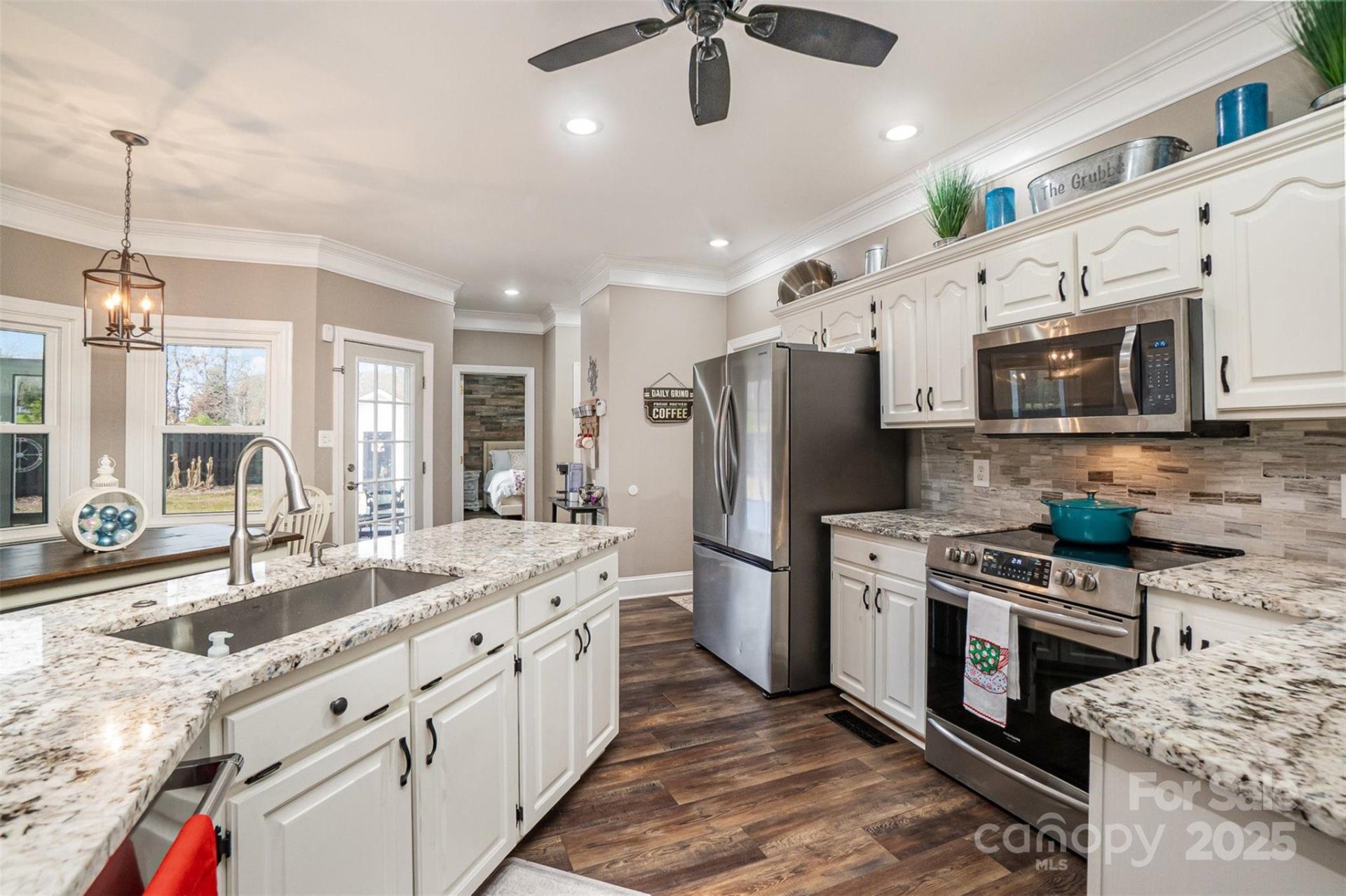 Property image 5 at 8007 Stevens Mill Road, Matthews, NC 28104