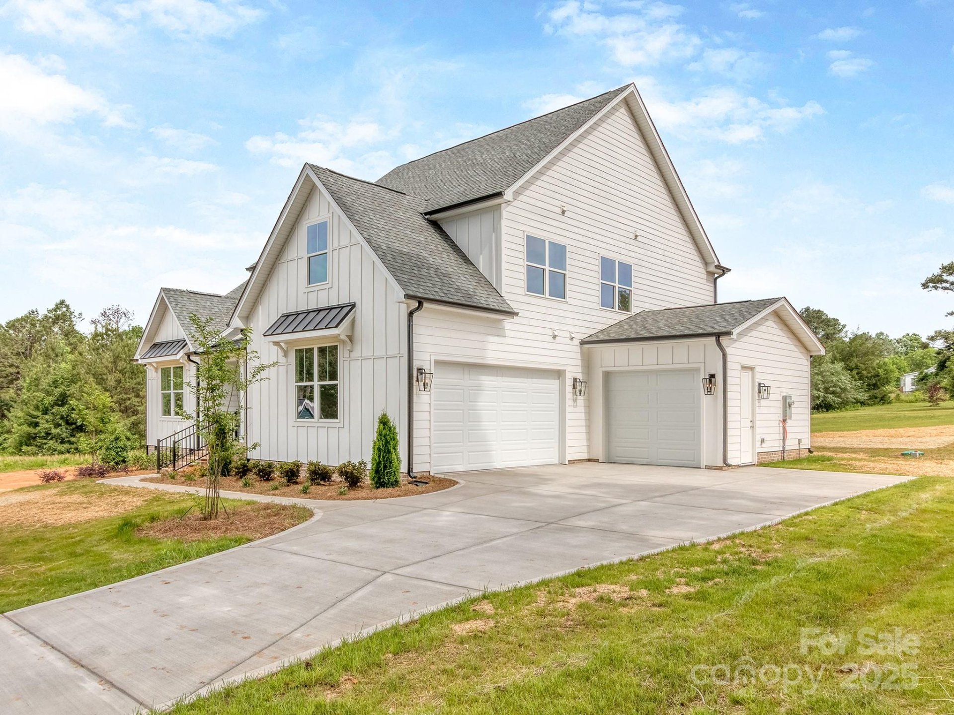 Property image 3 at 320 Triple Ponds Court, Clover, SC 29710