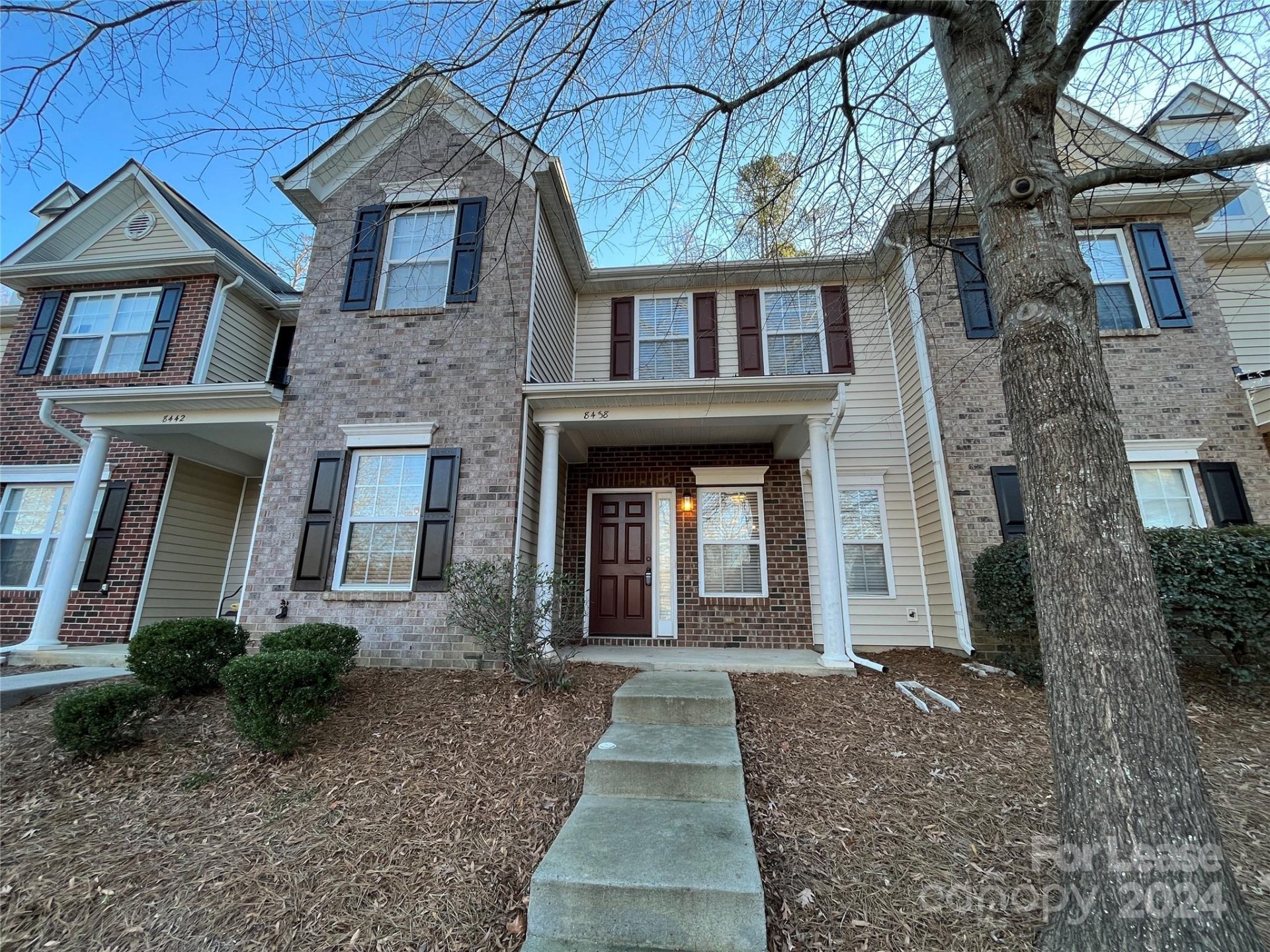 Property image 1 at 8438 Summerglen Circle, Charlotte, NC 28227