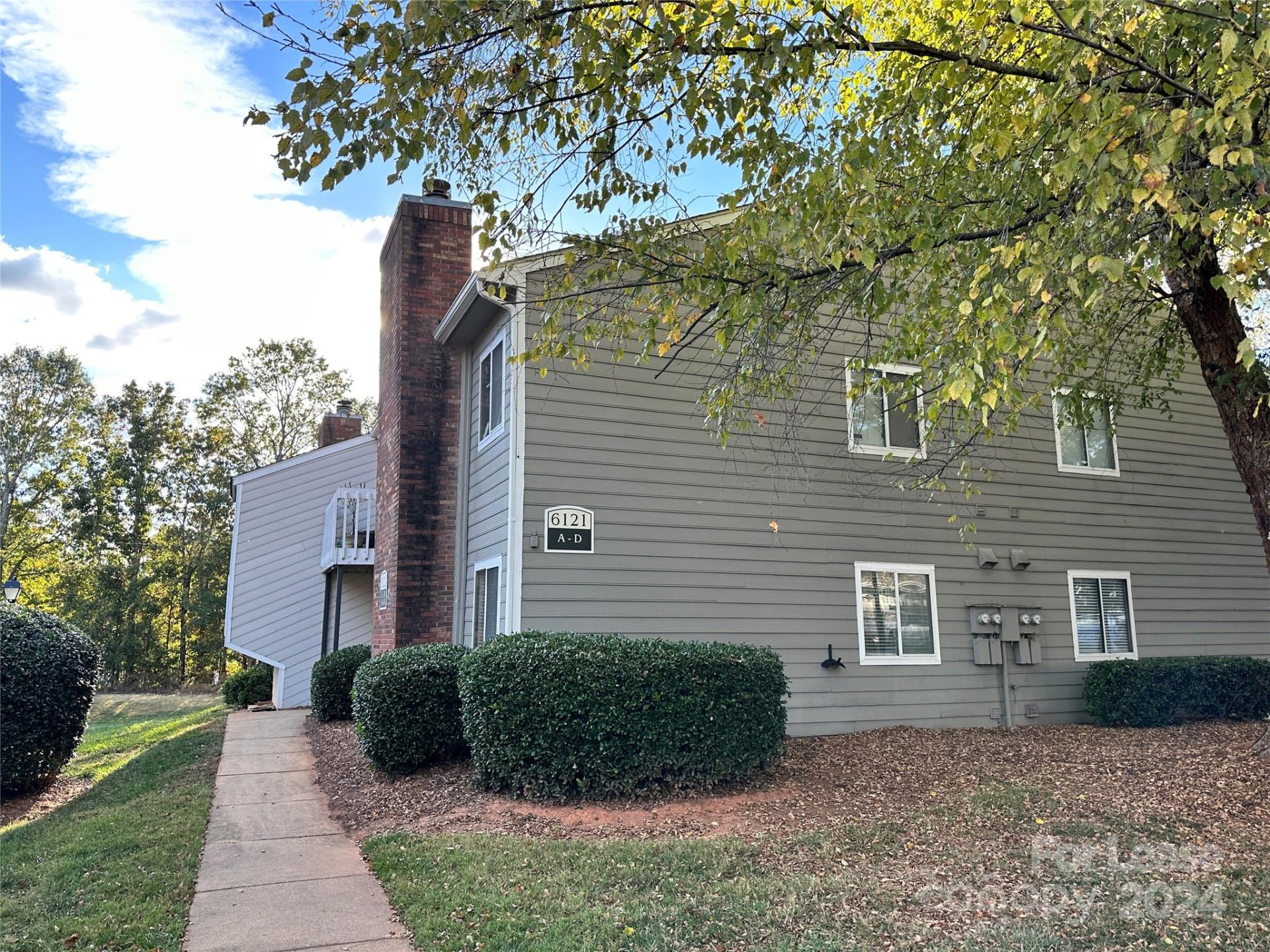 6121 Heathstone Lane